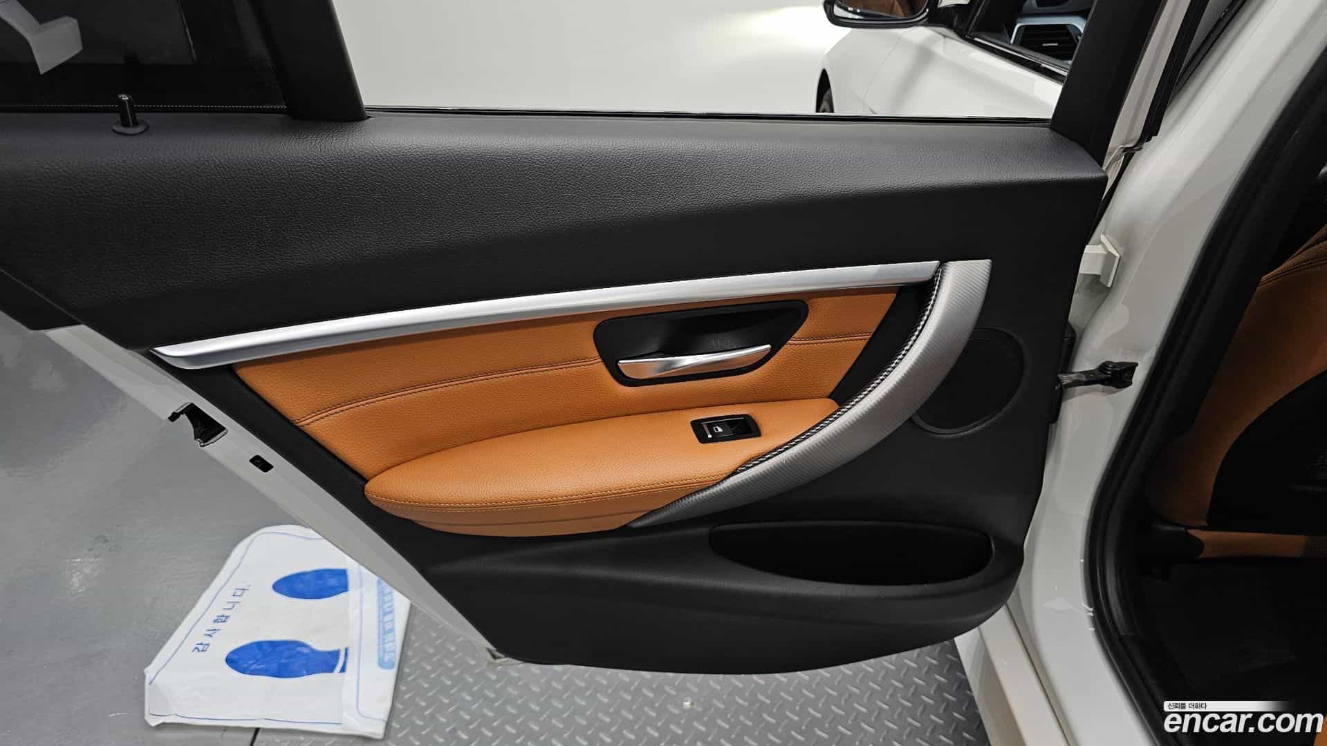 3-Series BMW 2018.1-INNER-035
