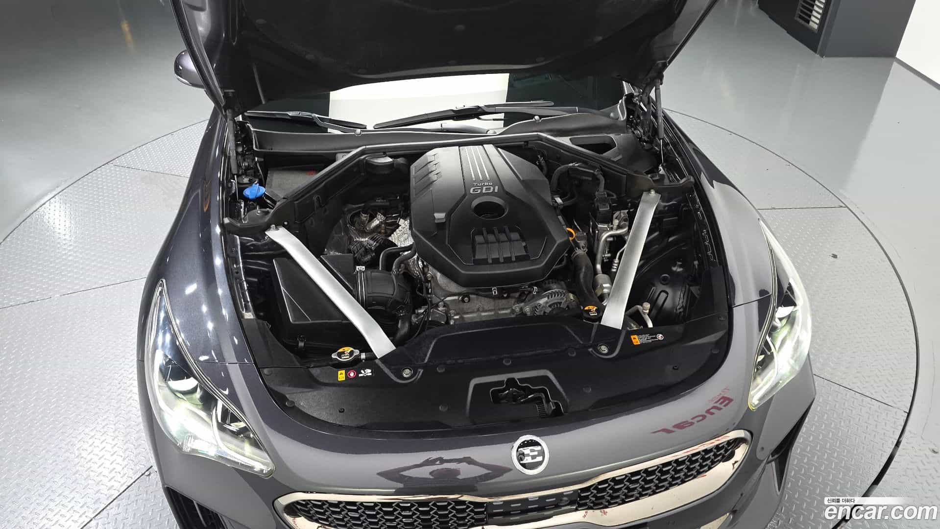 Stinger Kia 2018.2-OUTER-006