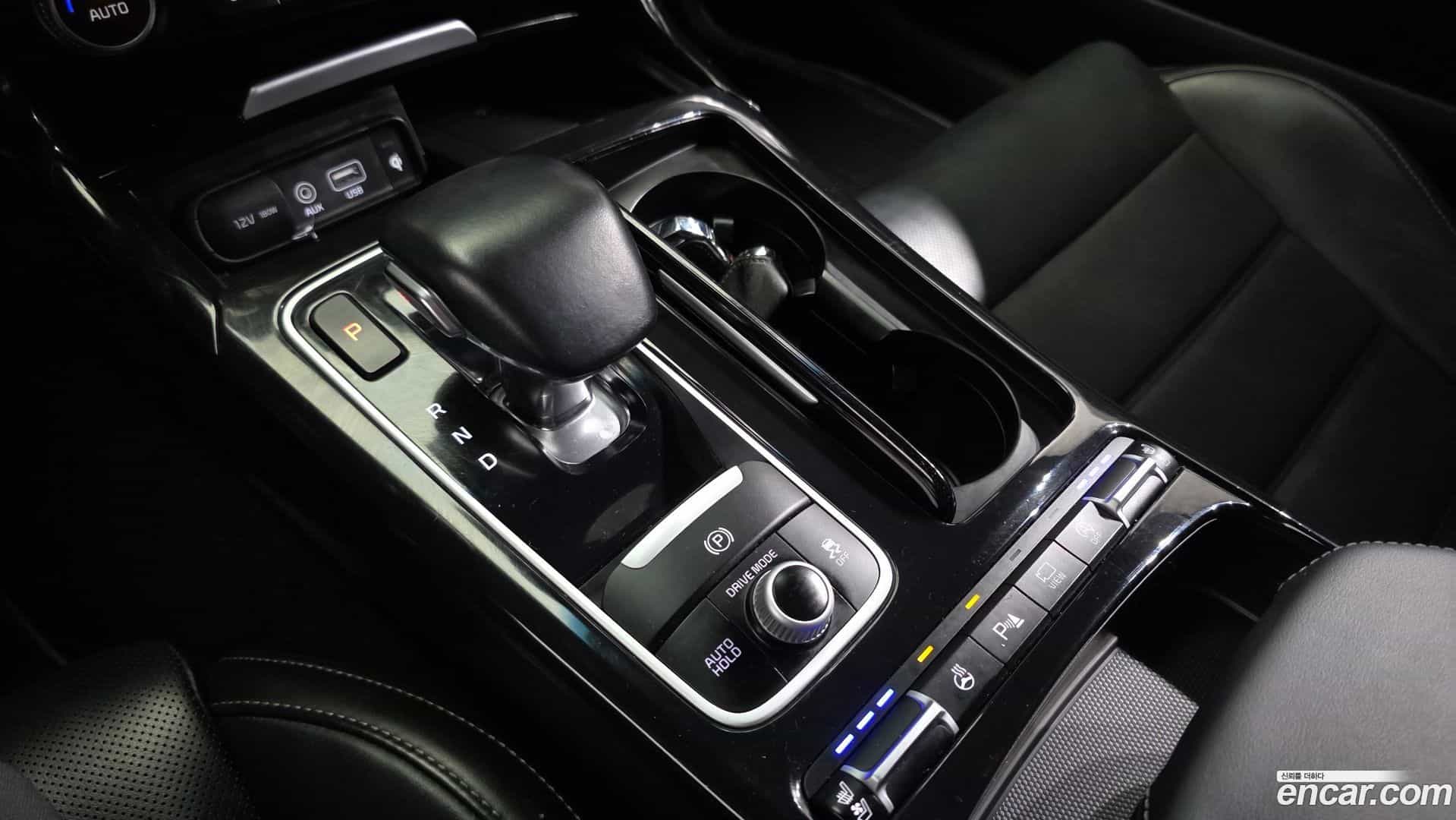 Stinger Kia 2018.2-INNER-009