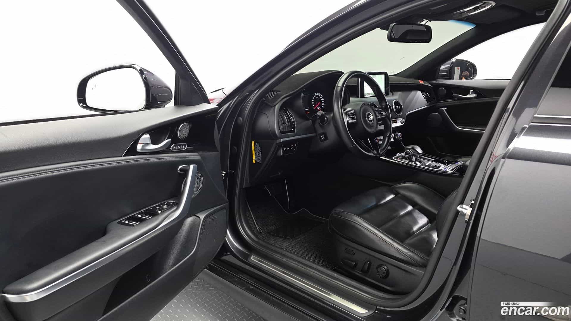 Stinger Kia 2018.2-INNER-010