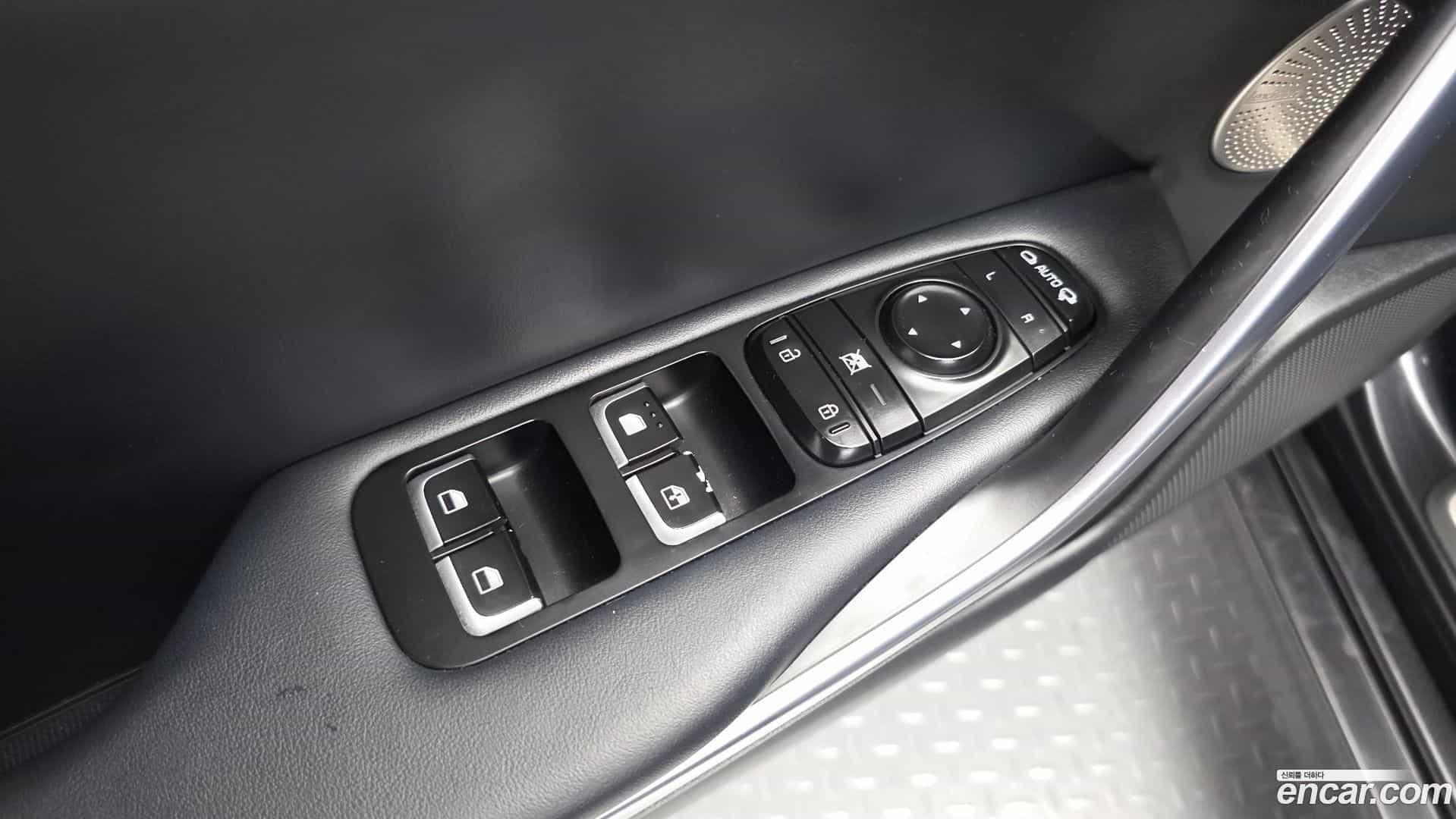 Stinger Kia 2018.2-OPTION-043