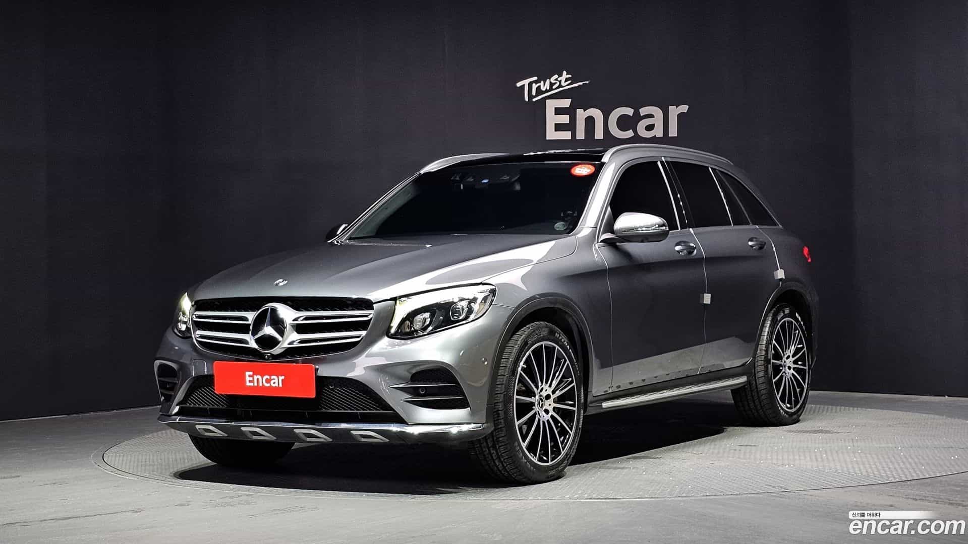 GLC-Class Mercedes-Benz 2019.11-OUTER-001
