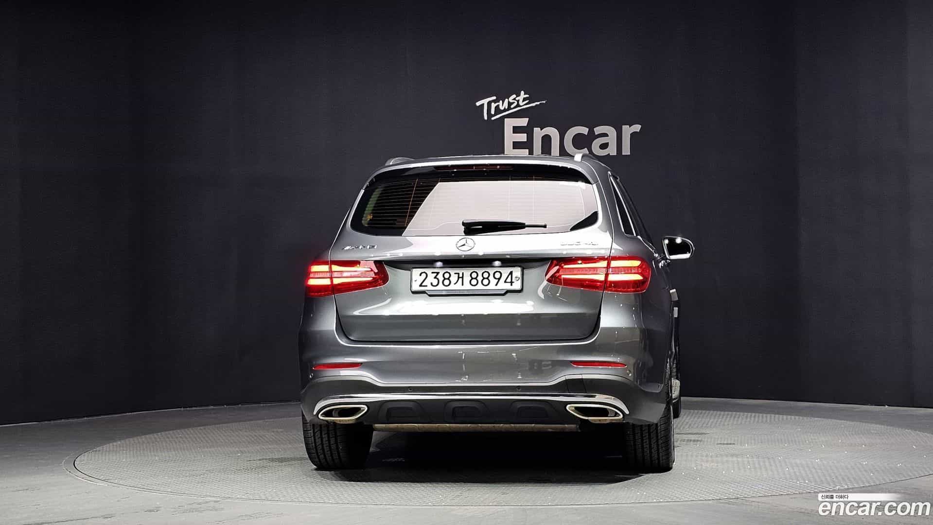 GLC-Class Mercedes-Benz 2019.11-OUTER-004