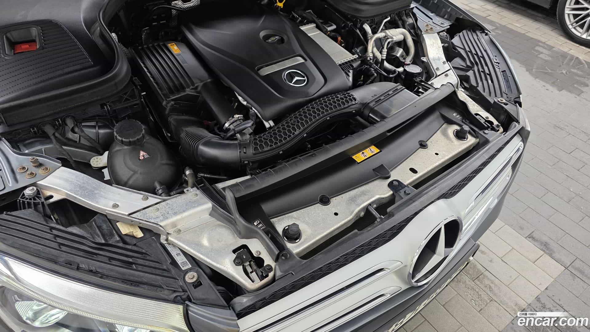 GLC-Class Mercedes-Benz 2019.11-OUTER-006
