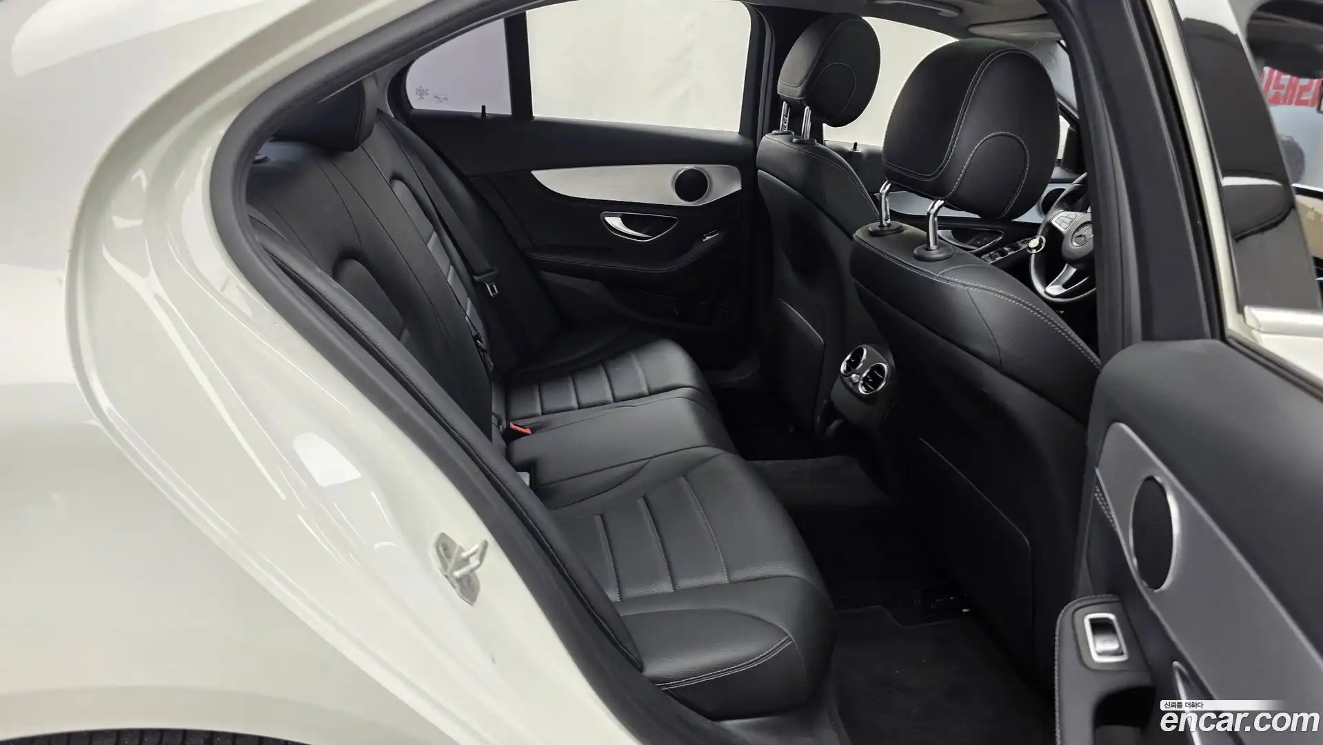 C-Class Mercedes-Benz 2015.3-OPTION-016