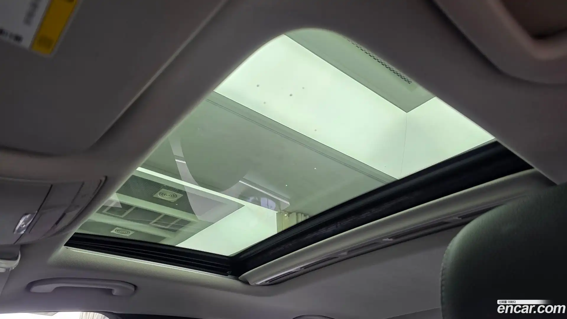 C-Class Mercedes-Benz 2015.3-OPTION-023