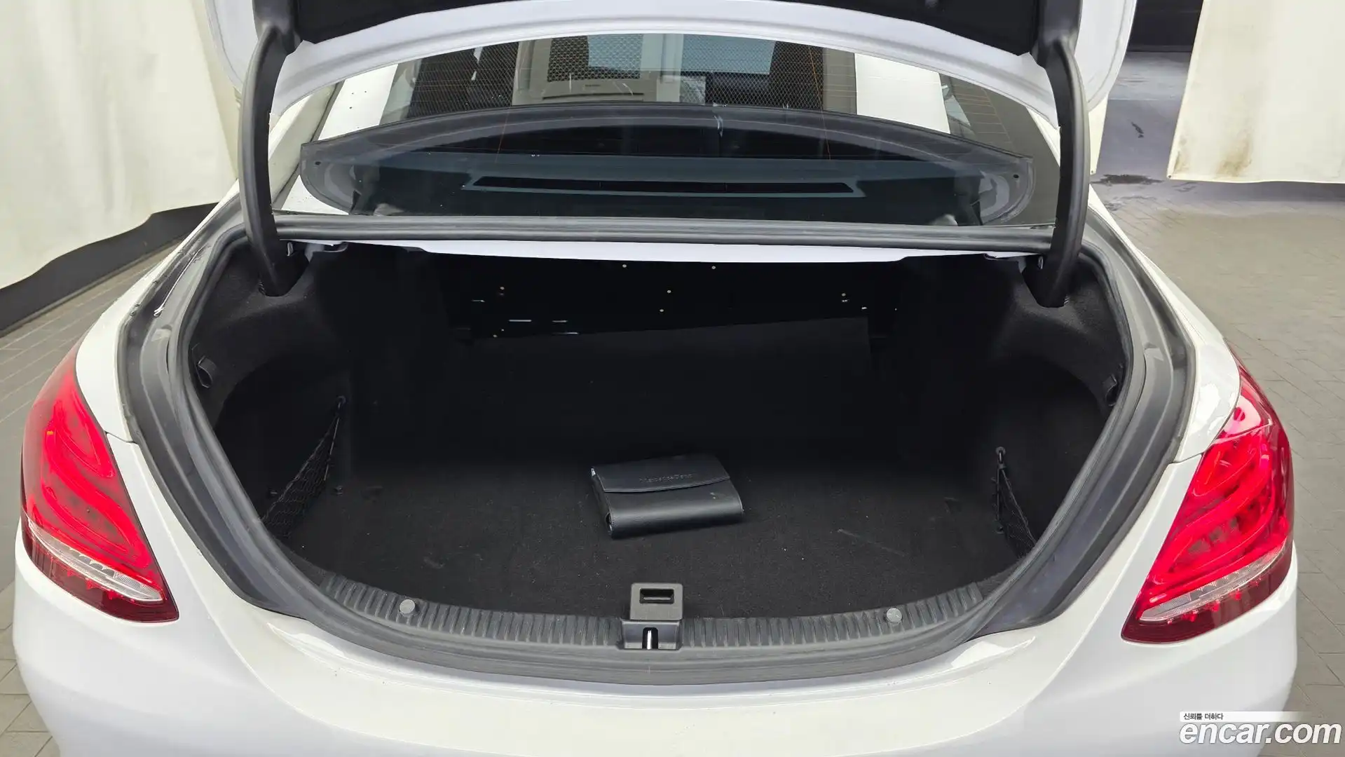 C-Class Mercedes-Benz 2015.3-OPTION-024