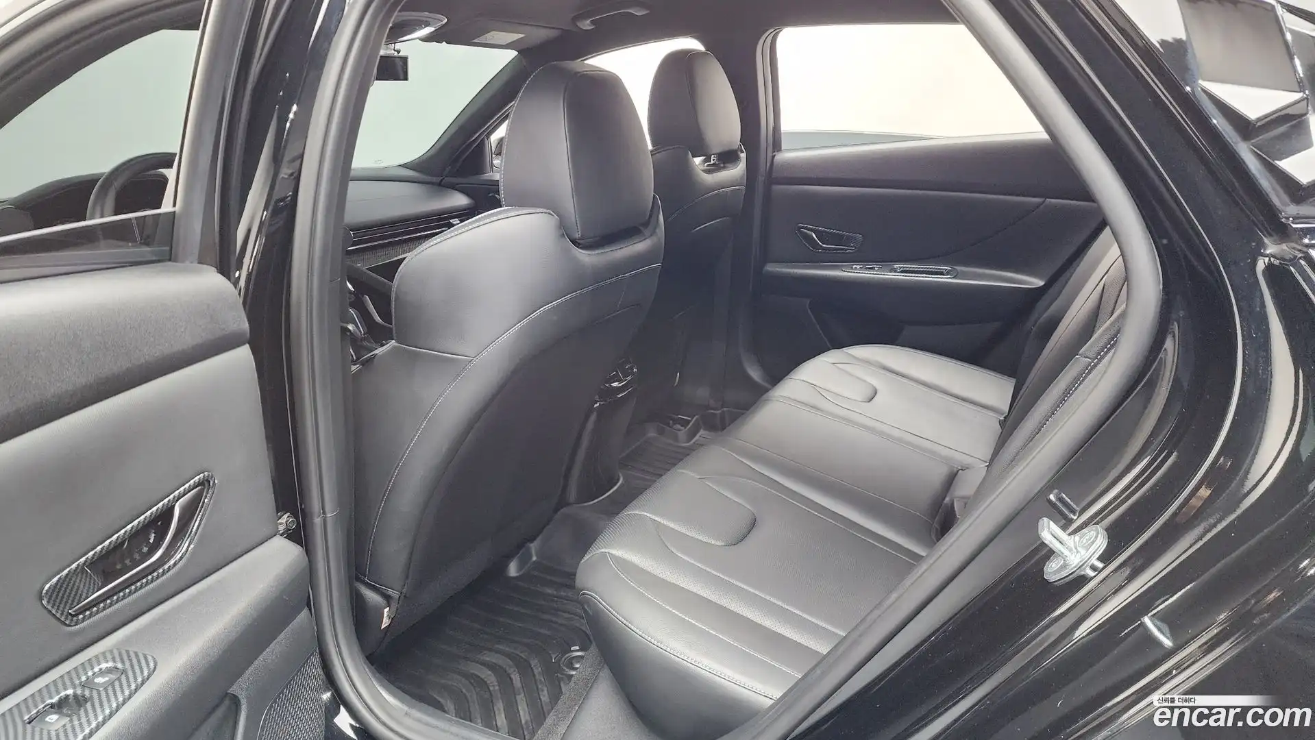 AVANTE Hyundai 2022.4-INNER-036