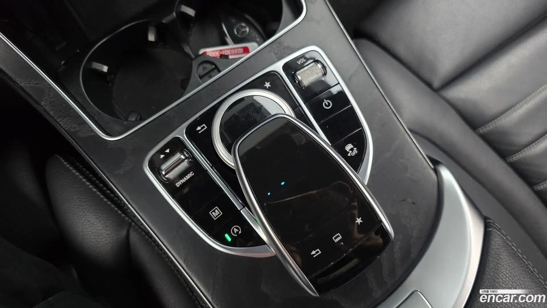 GLC-Class Mercedes-Benz 2016.2-OPTION-020