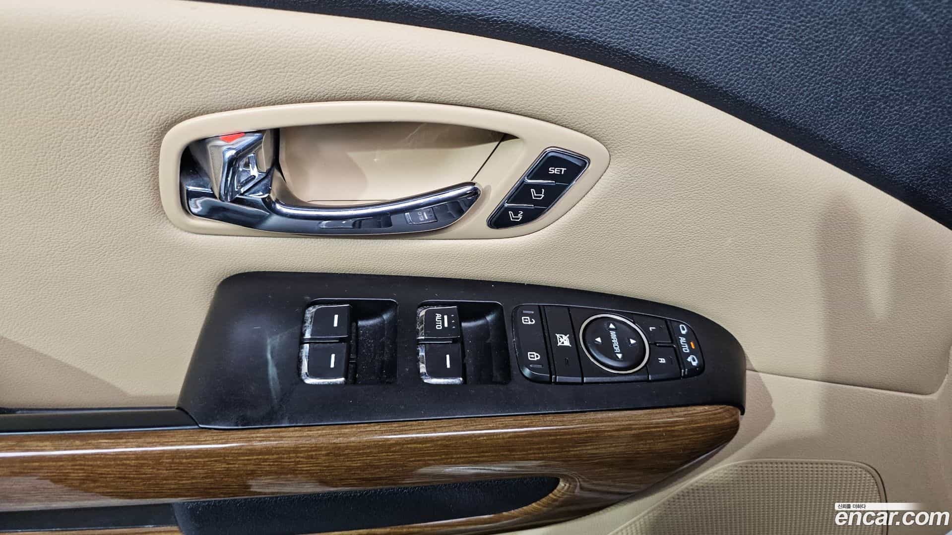 Canival Kia 2016.1-OPTION-040