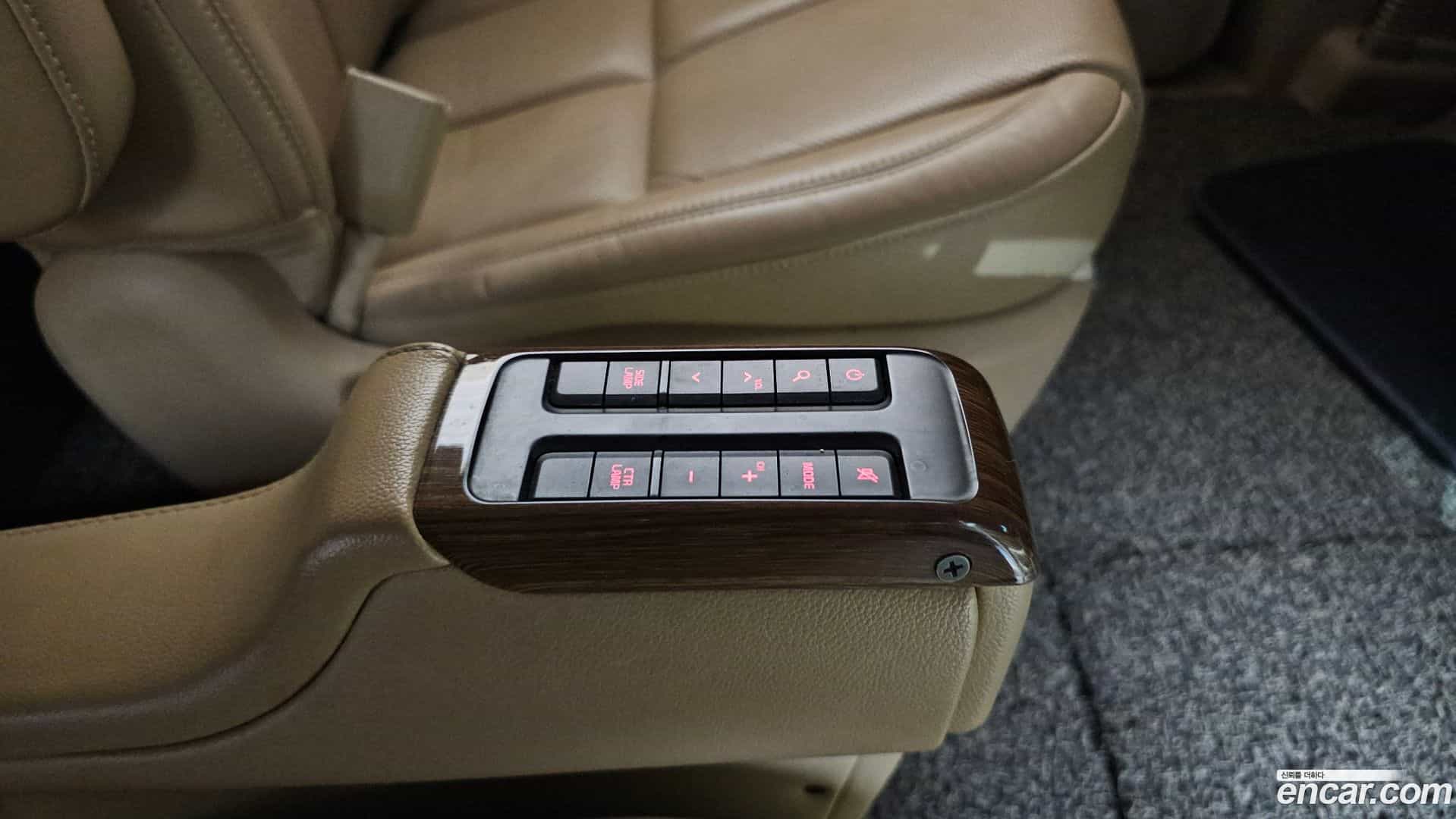 Canival Kia 2016.1-OPTION-043