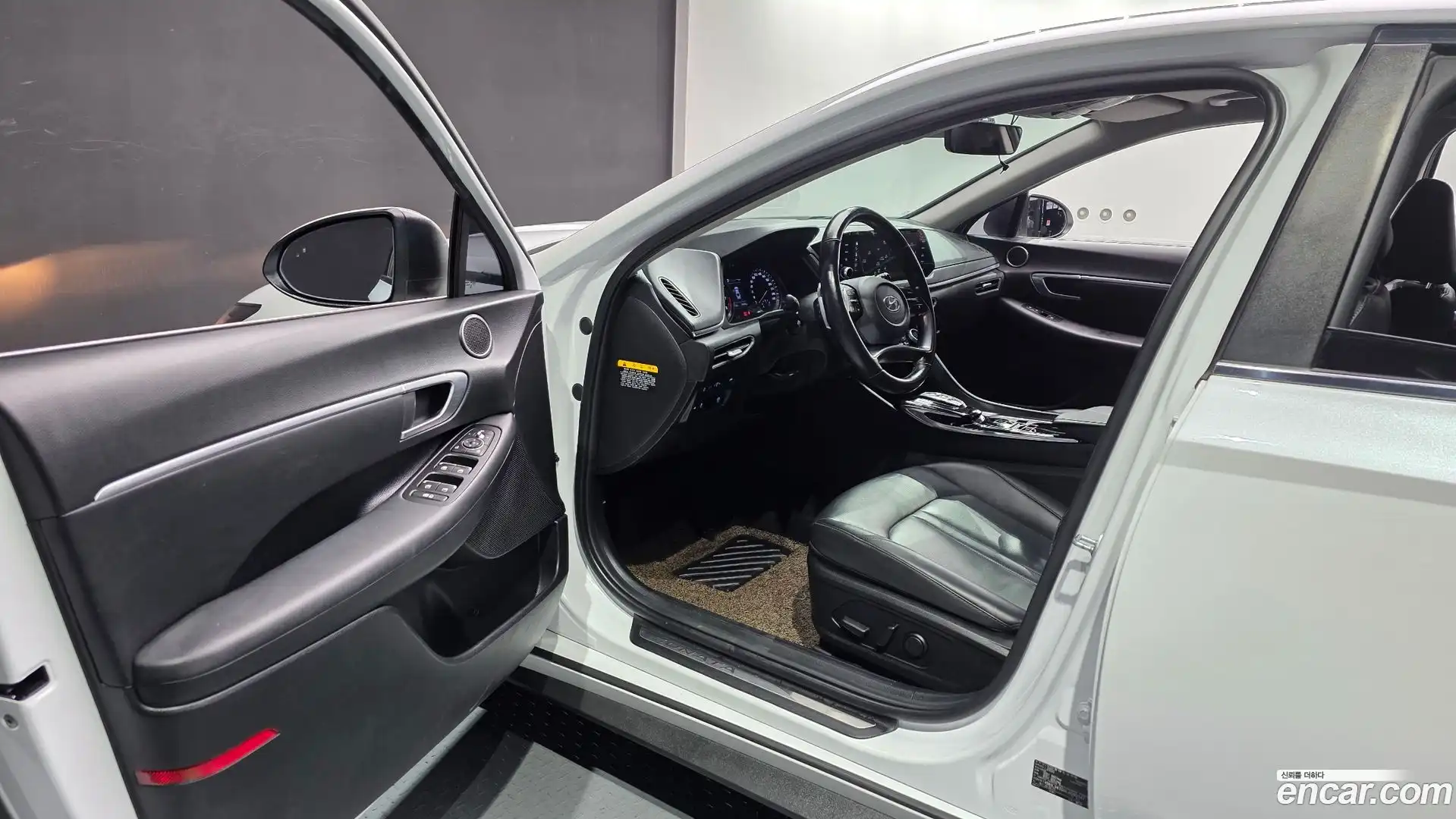 Sonata Hyundai 2020.1-INNER-010