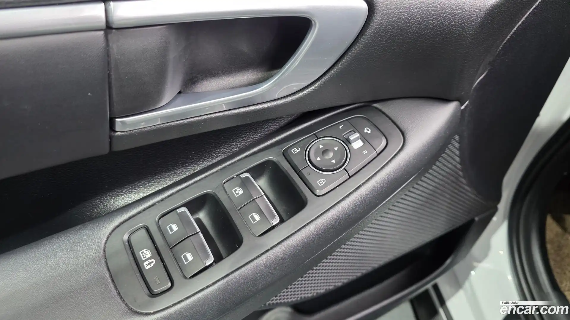Sonata Hyundai 2020.1-OPTION-040