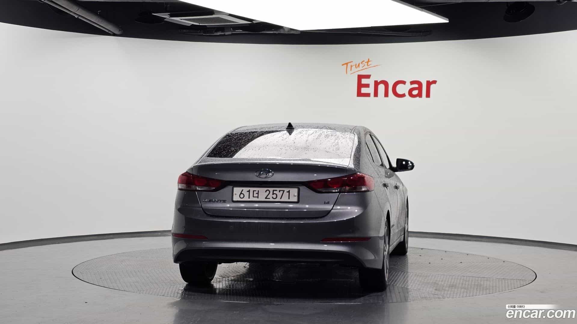 AVANTE Hyundai 2018.2-OUTER-004