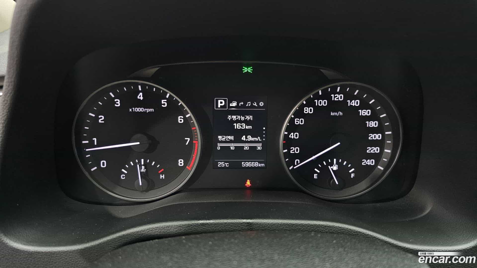 AVANTE Hyundai 2018.2-INNER-008