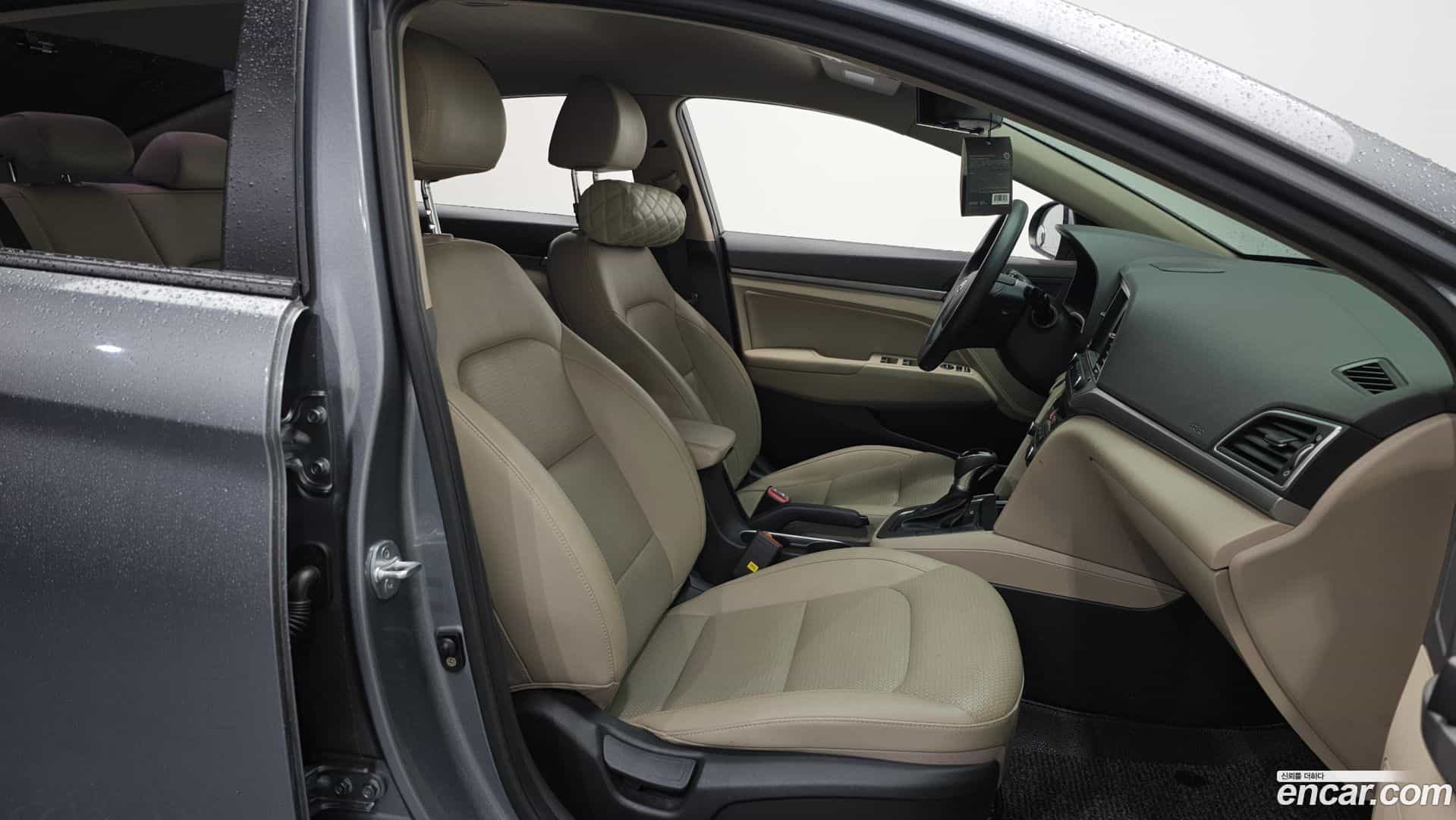 AVANTE Hyundai 2018.2-OPTION-015