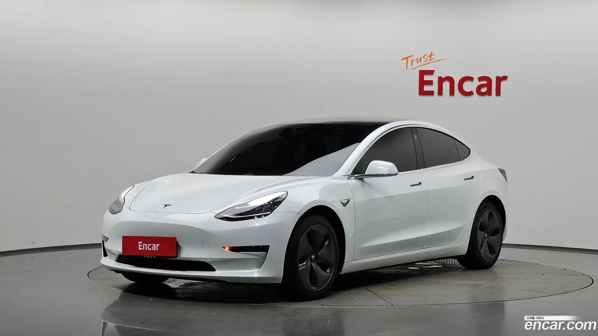 Model 3 Tesla 2020.8-OUTER-001