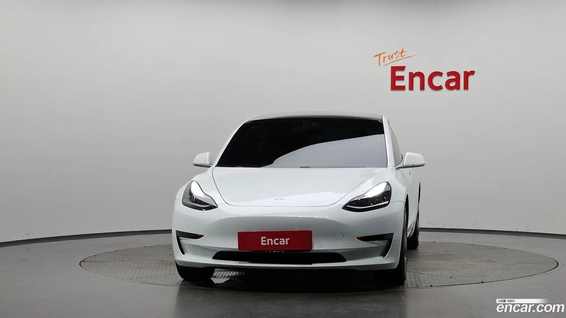 Model 3 Tesla 2020.8-OUTER-003