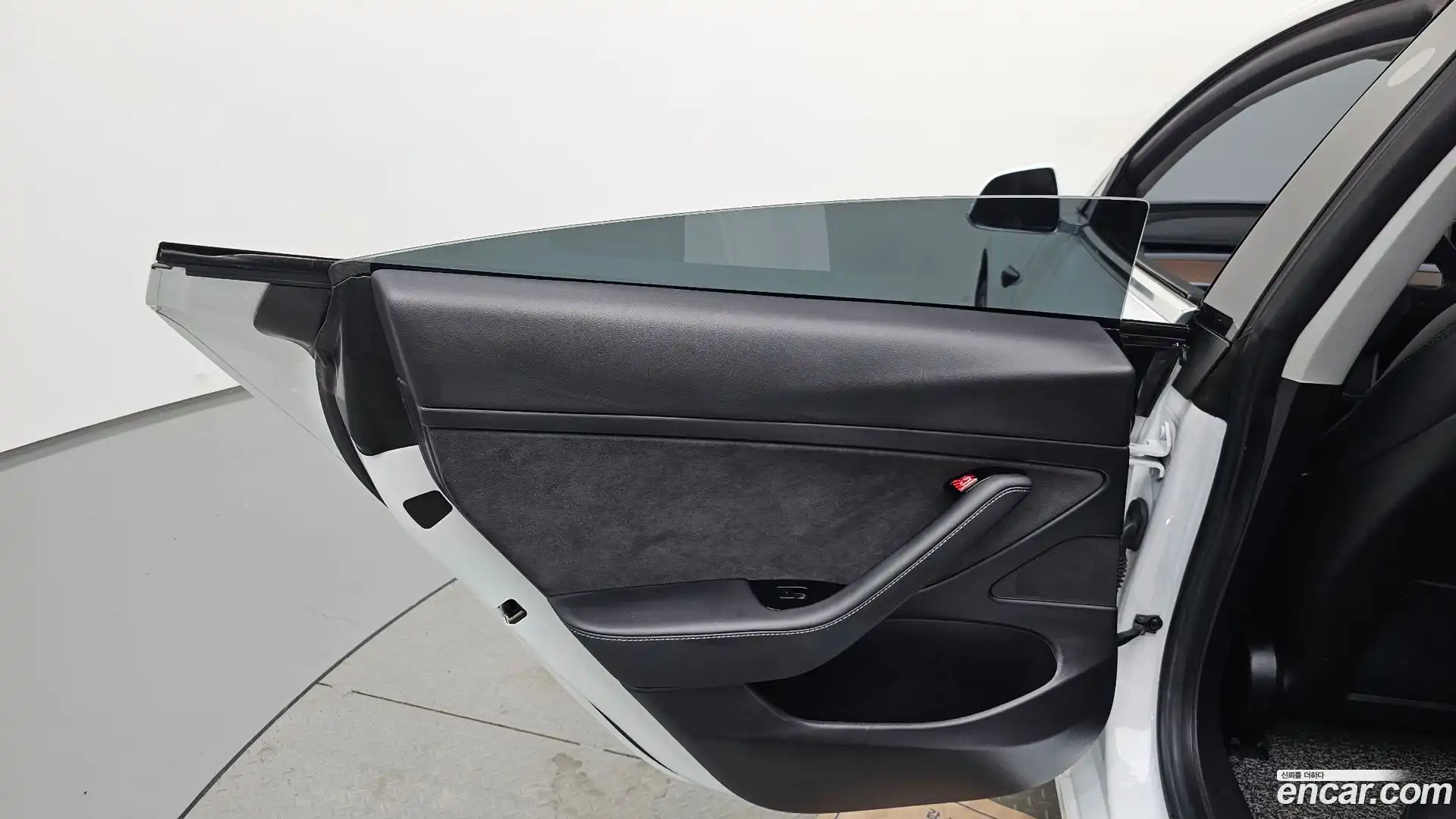 Model 3 Tesla 2020.8-INNER-035