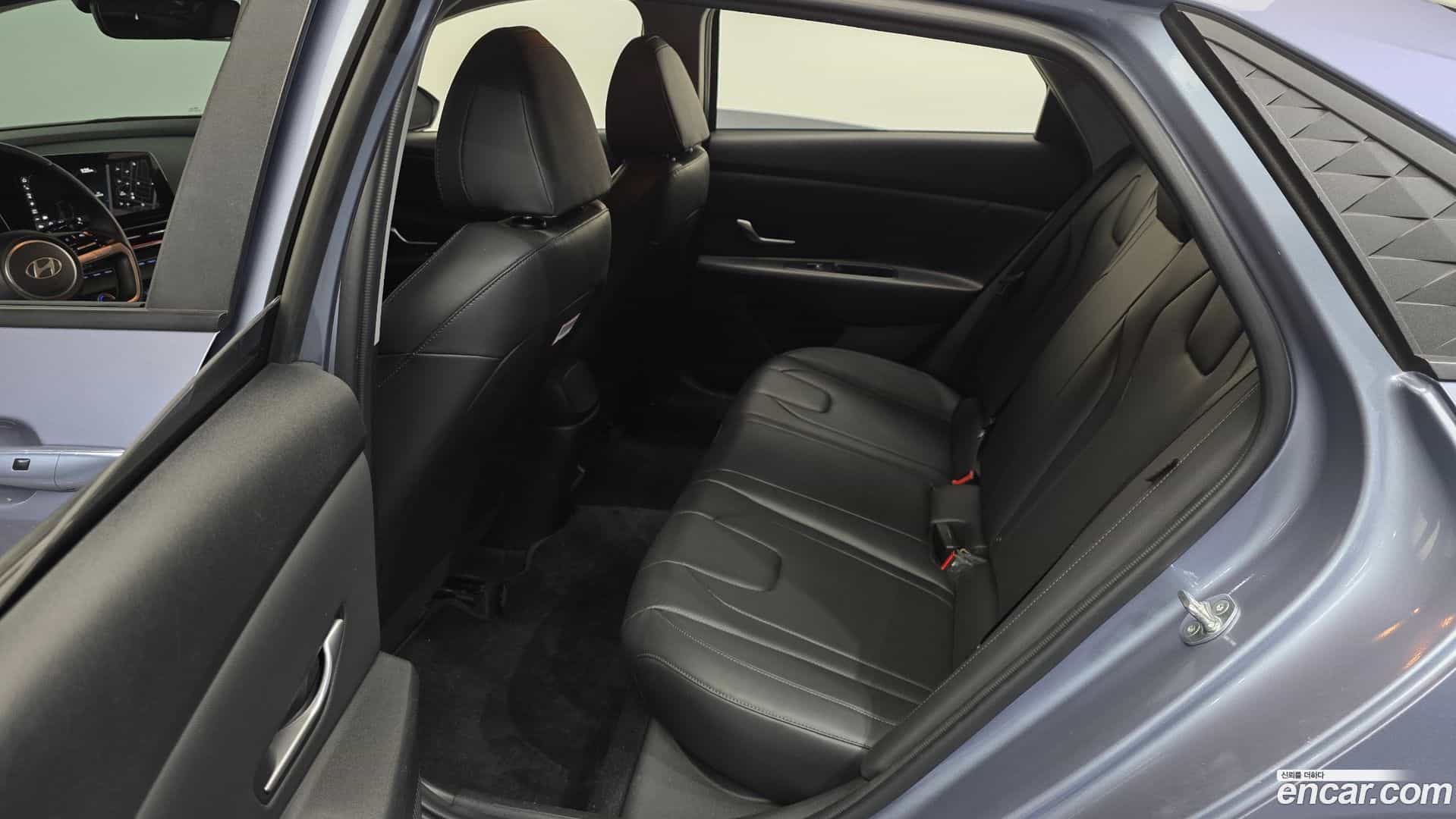 AVANTE Hyundai 2023.8-OPTION-016