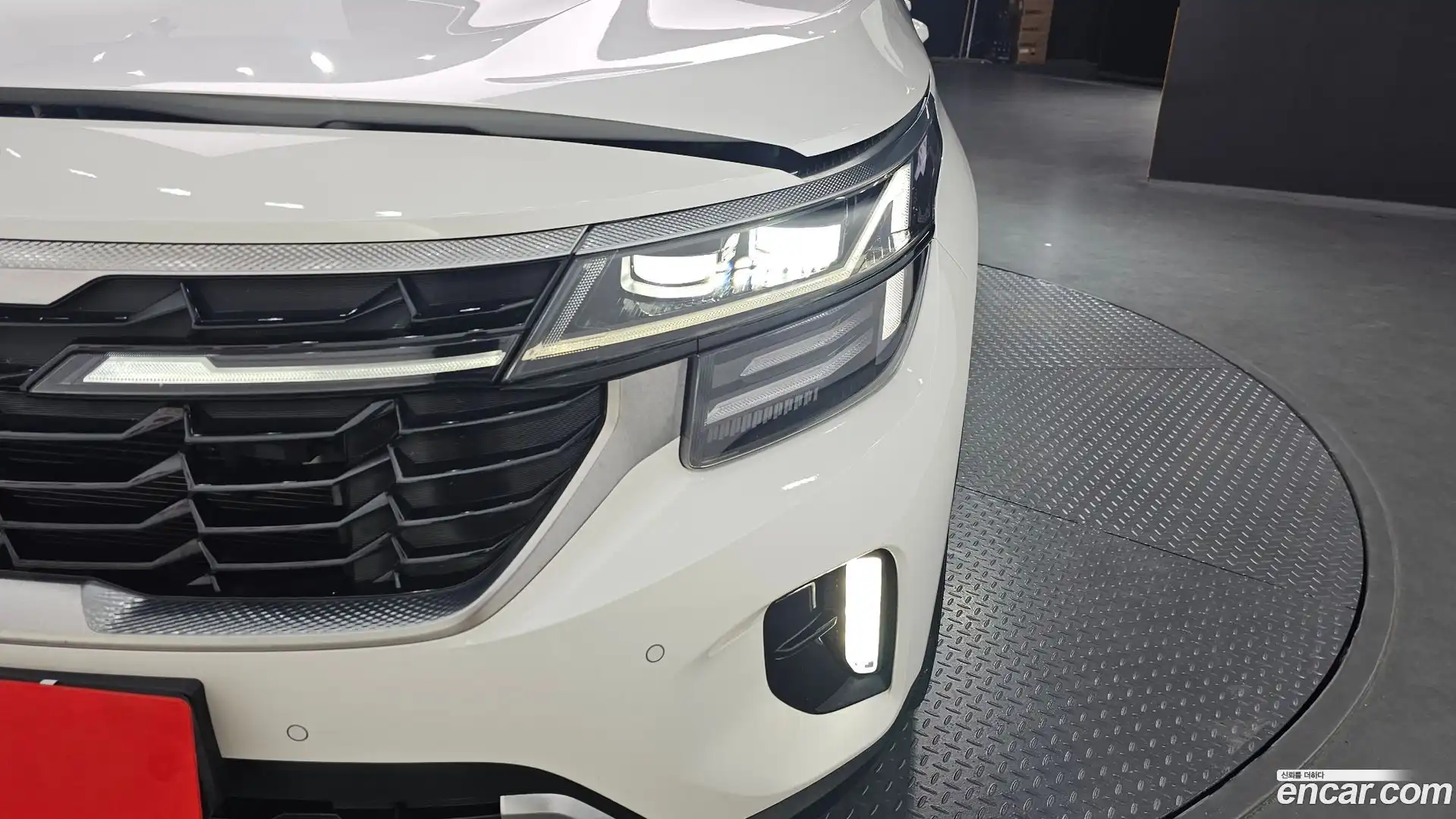 Seltos Kia 2023.0-OUTER-032
