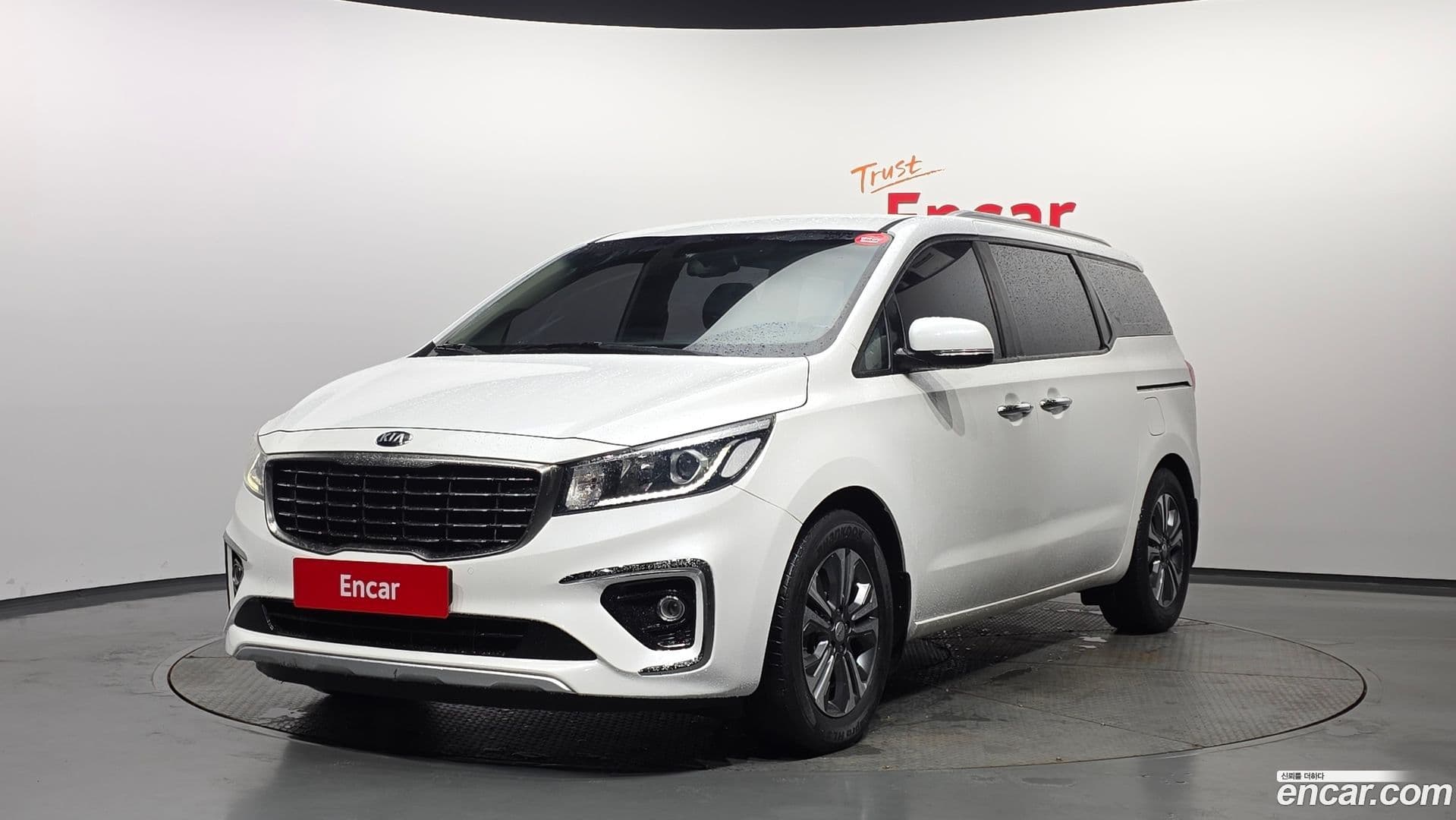 Main__Slider__Photo:Canival Kia 2019.5-0