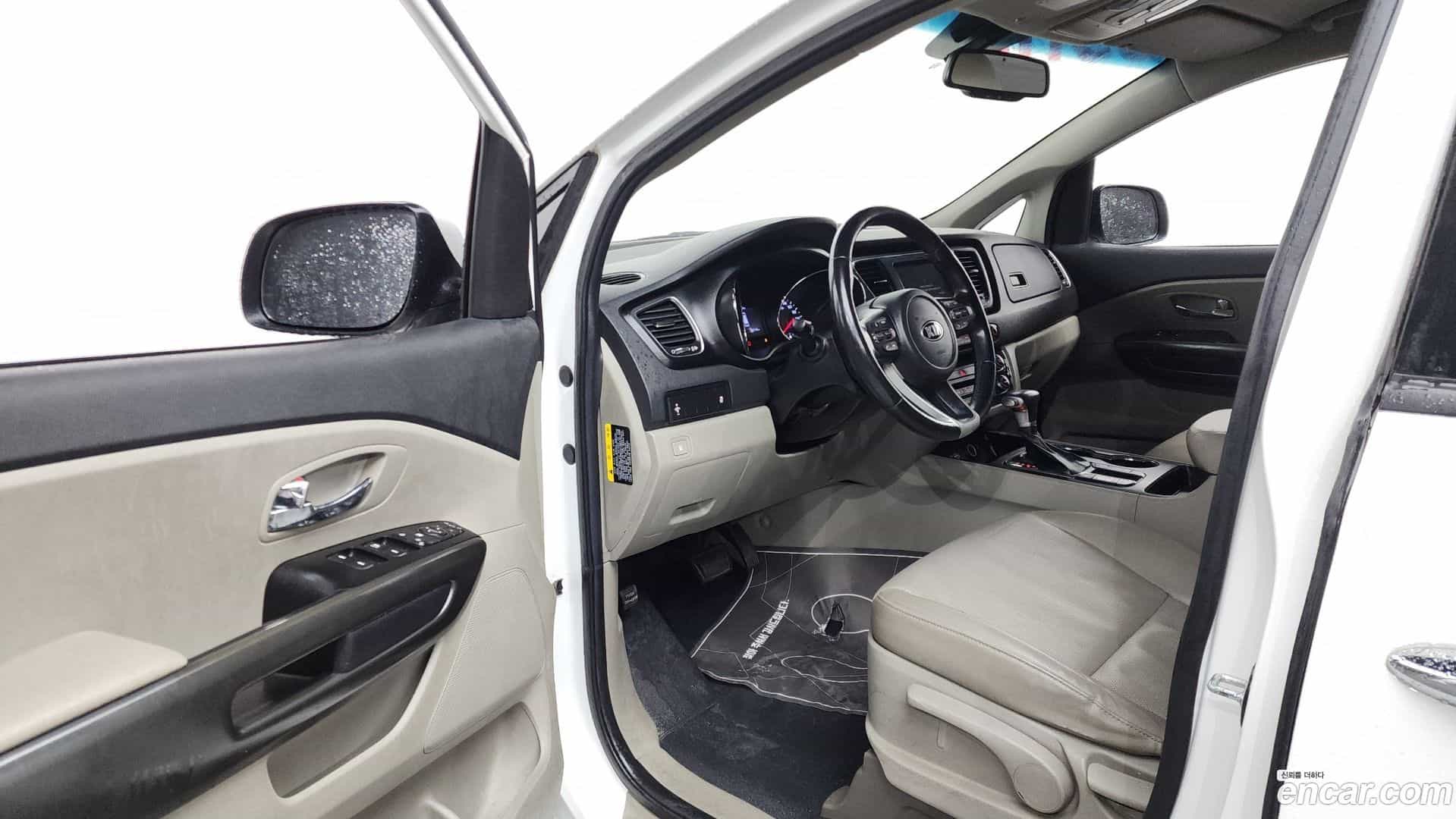 Canival Kia 2019.5-INNER-010