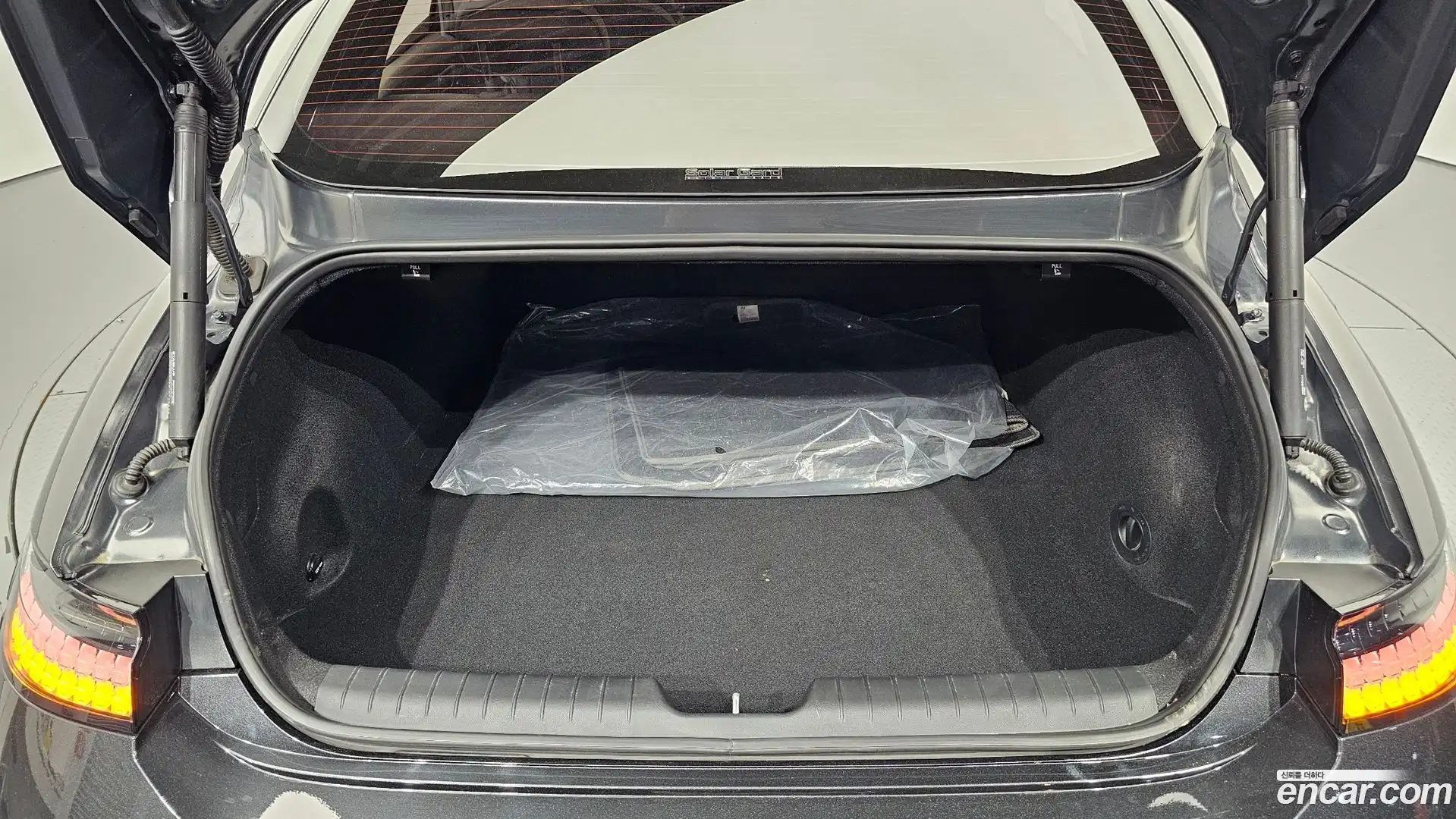 Ioniq6 Hyundai 2023.11-OPTION-044