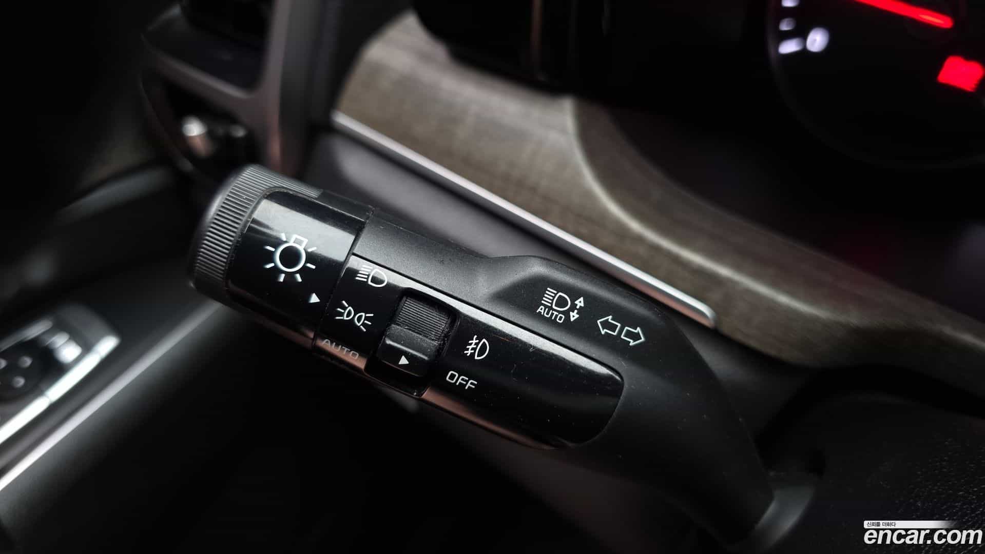 Sorento Kia 2020.4-OPTION-041