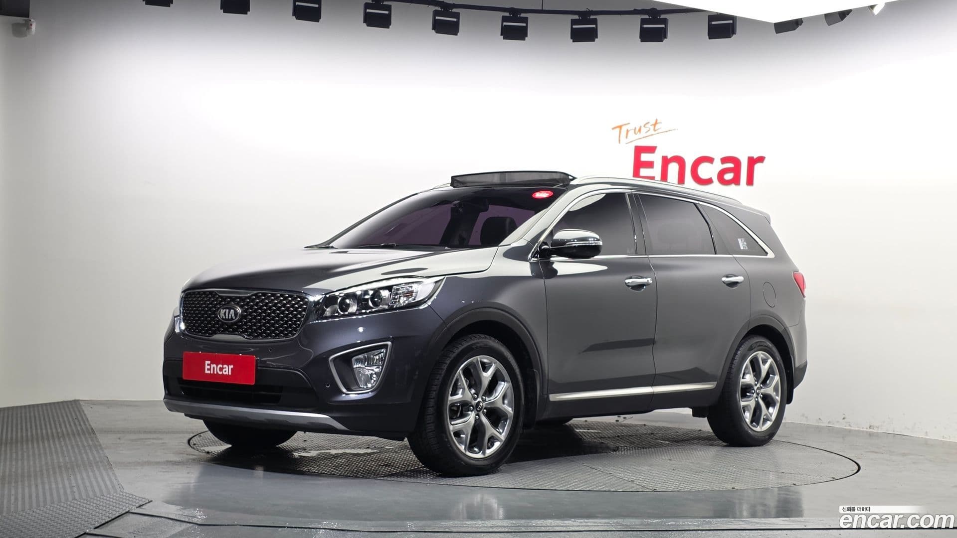 Main__Slider__Photo:Sorento Kia 2016.2-0
