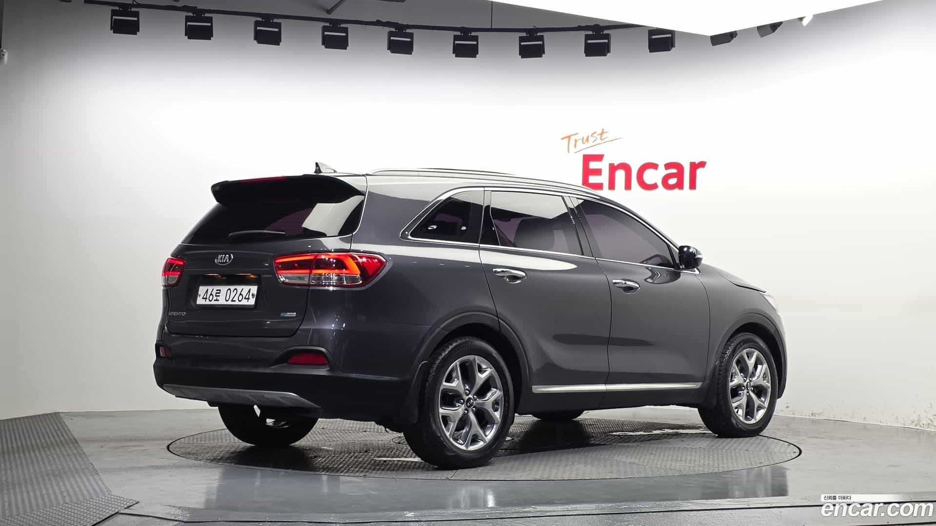 Sorento Kia 2016.2-OUTER-002