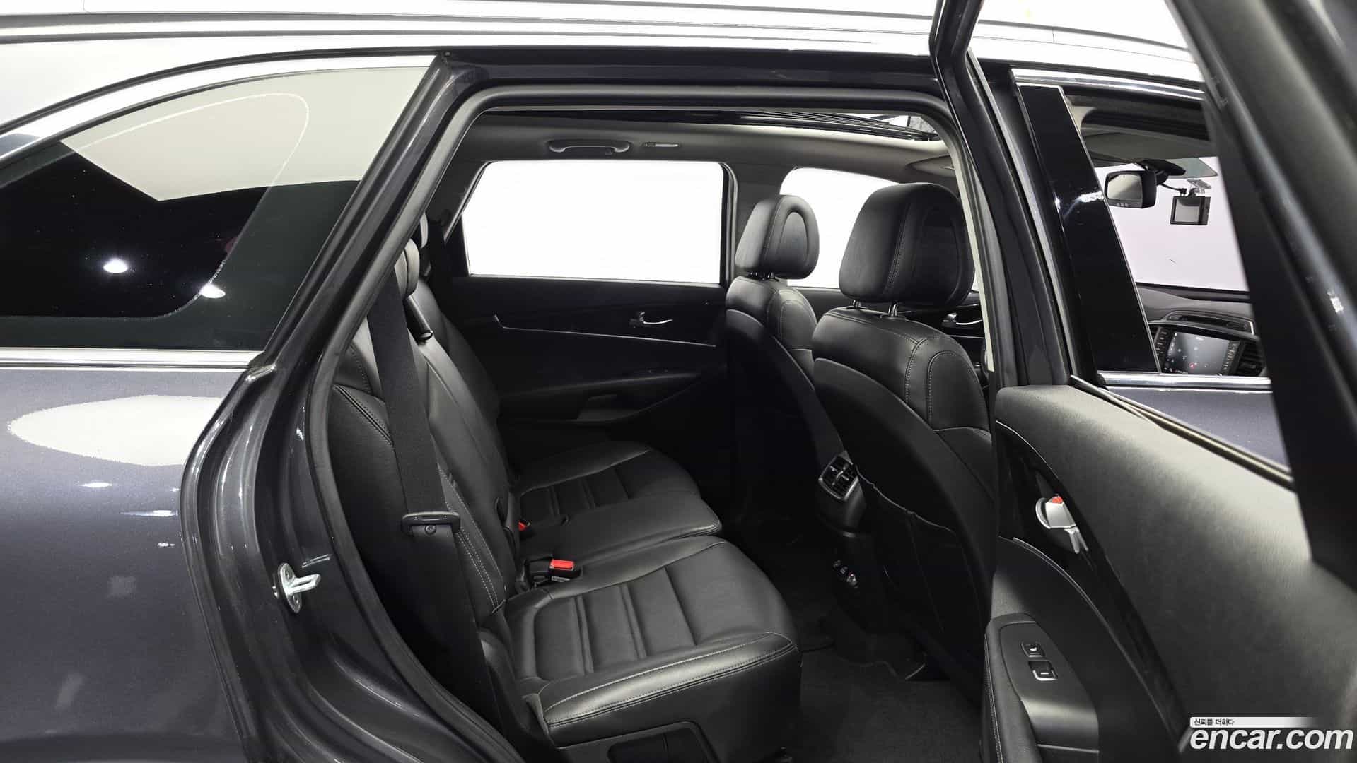 Sorento Kia 2016.2-OPTION-016