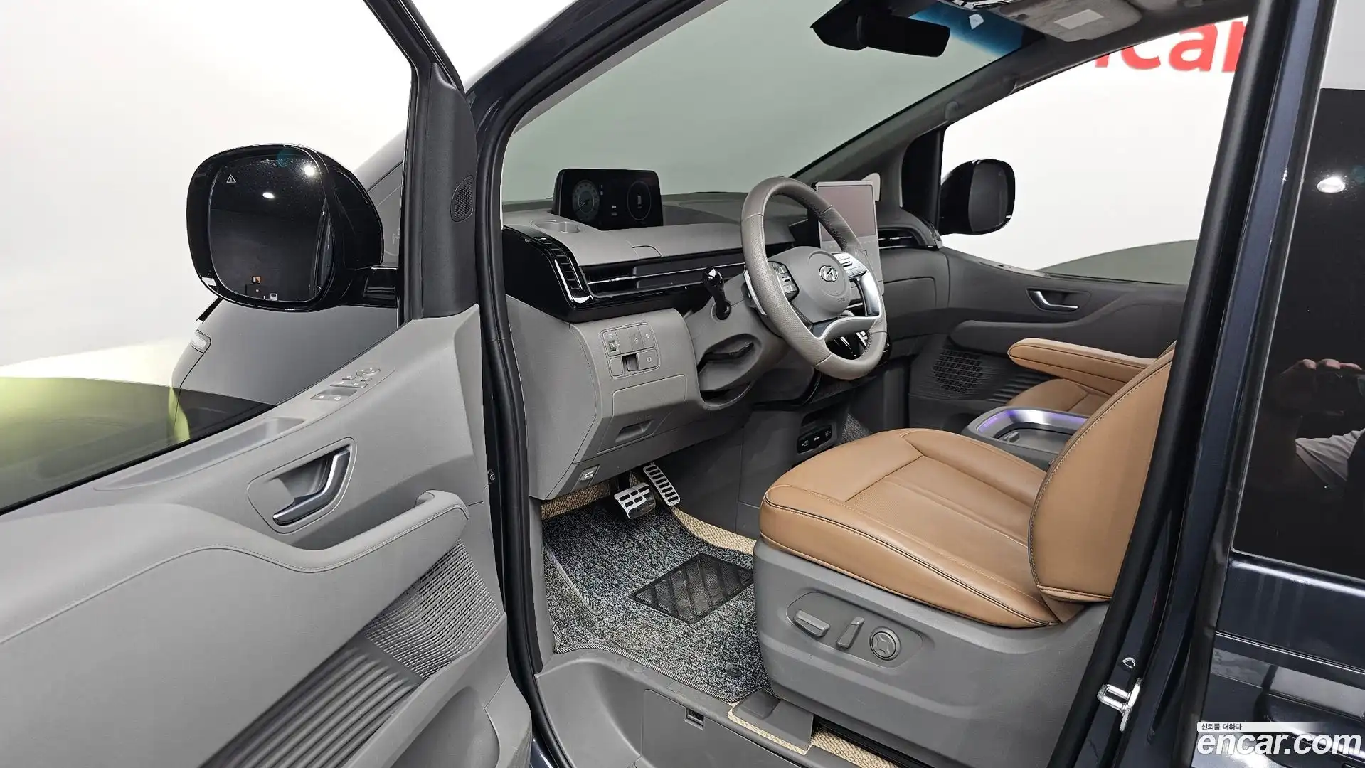 Staria Hyundai 2023.5-INNER-010