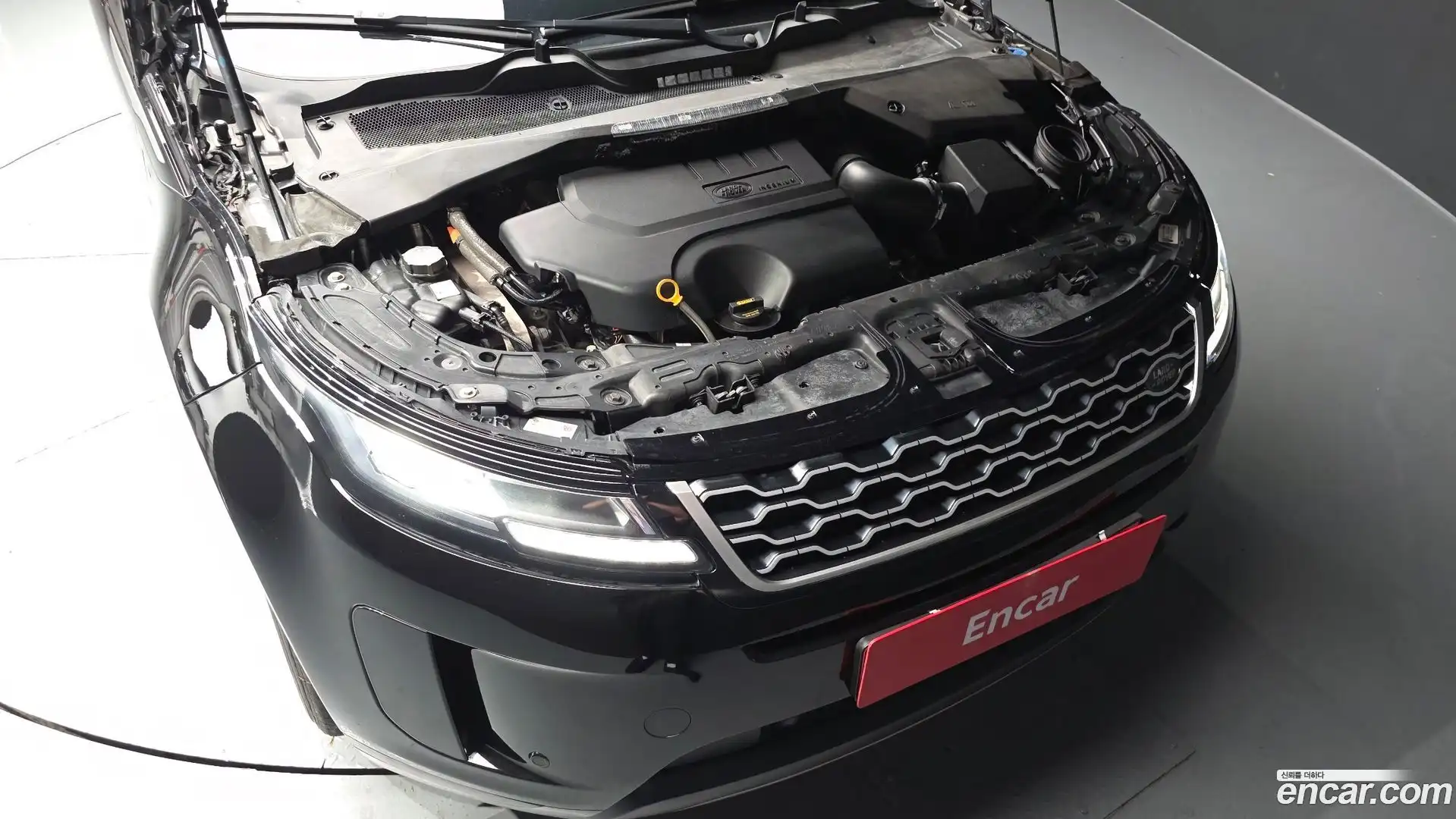 Range Rover Evoque Land Rover 2021.10-OUTER-006