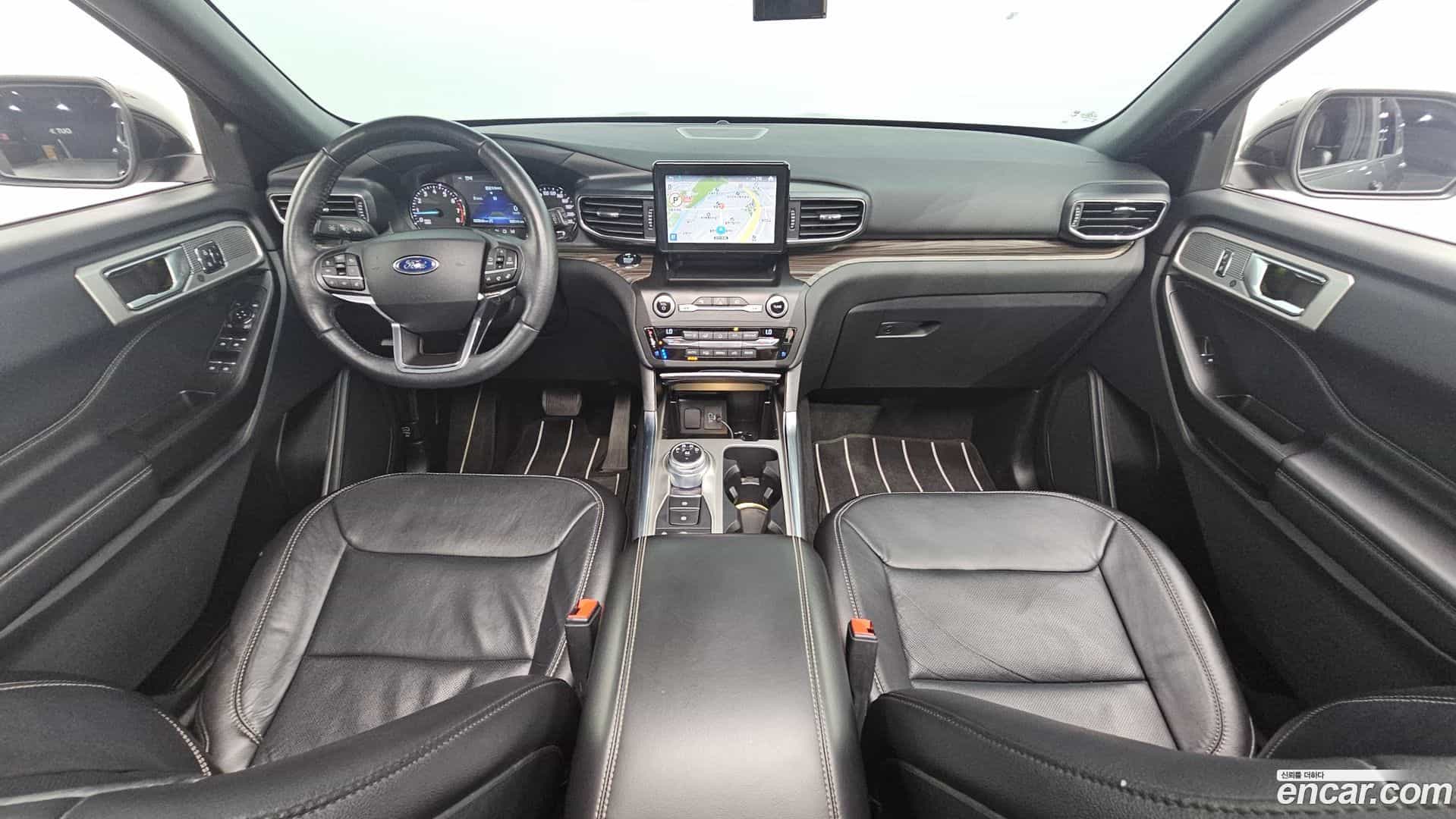 Explorer Ford 2020.4-INNER-007