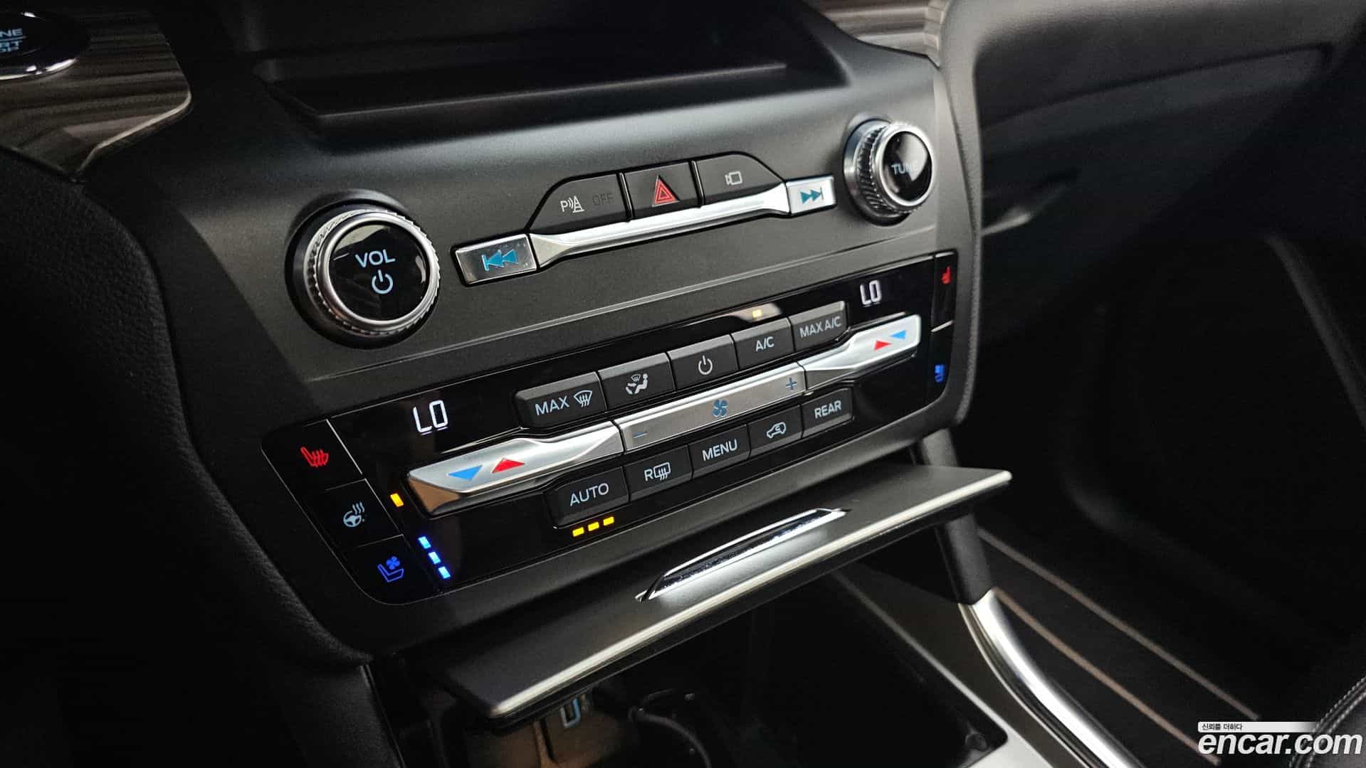 Explorer Ford 2020.4-OPTION-021