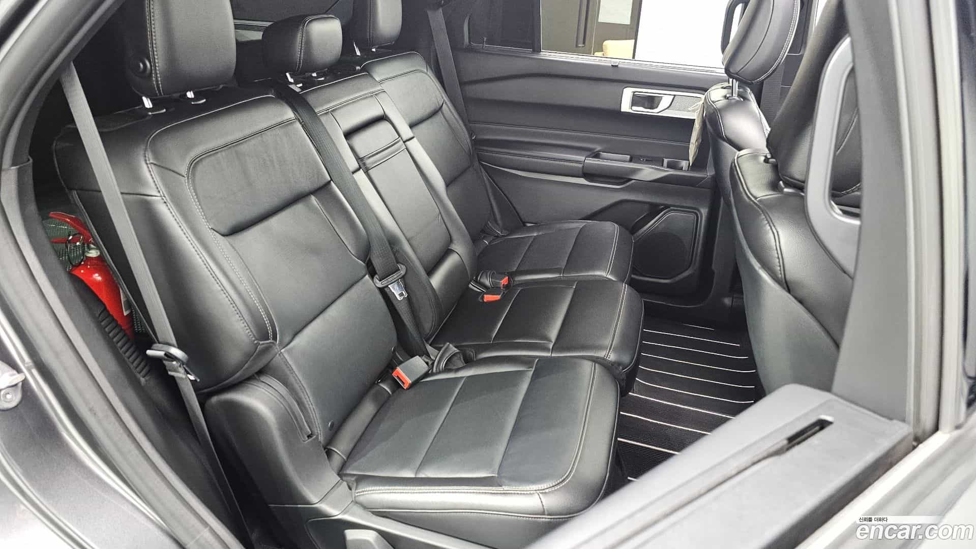 Explorer Ford 2020.4-INNER-036