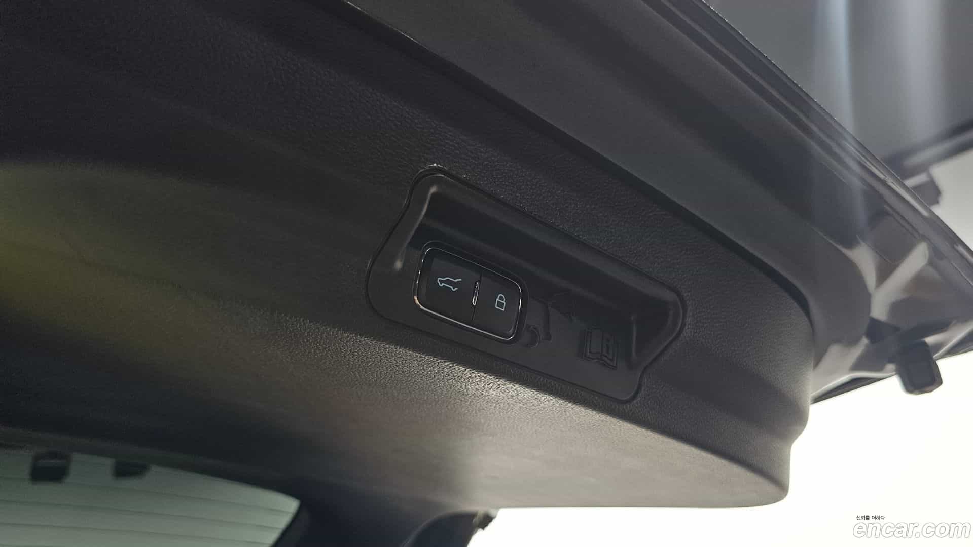 Explorer Ford 2020.4-OPTION-046