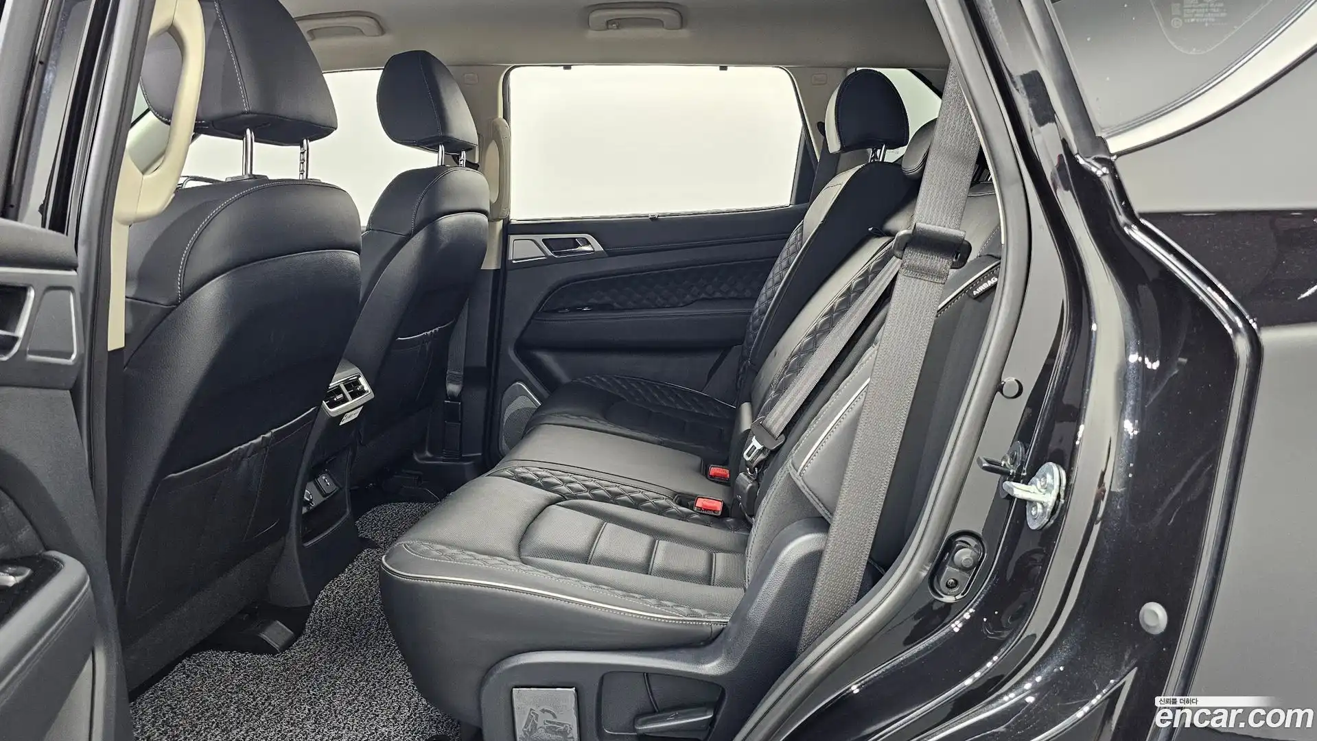 Rexton KG Mobility 2020.11-INNER-036