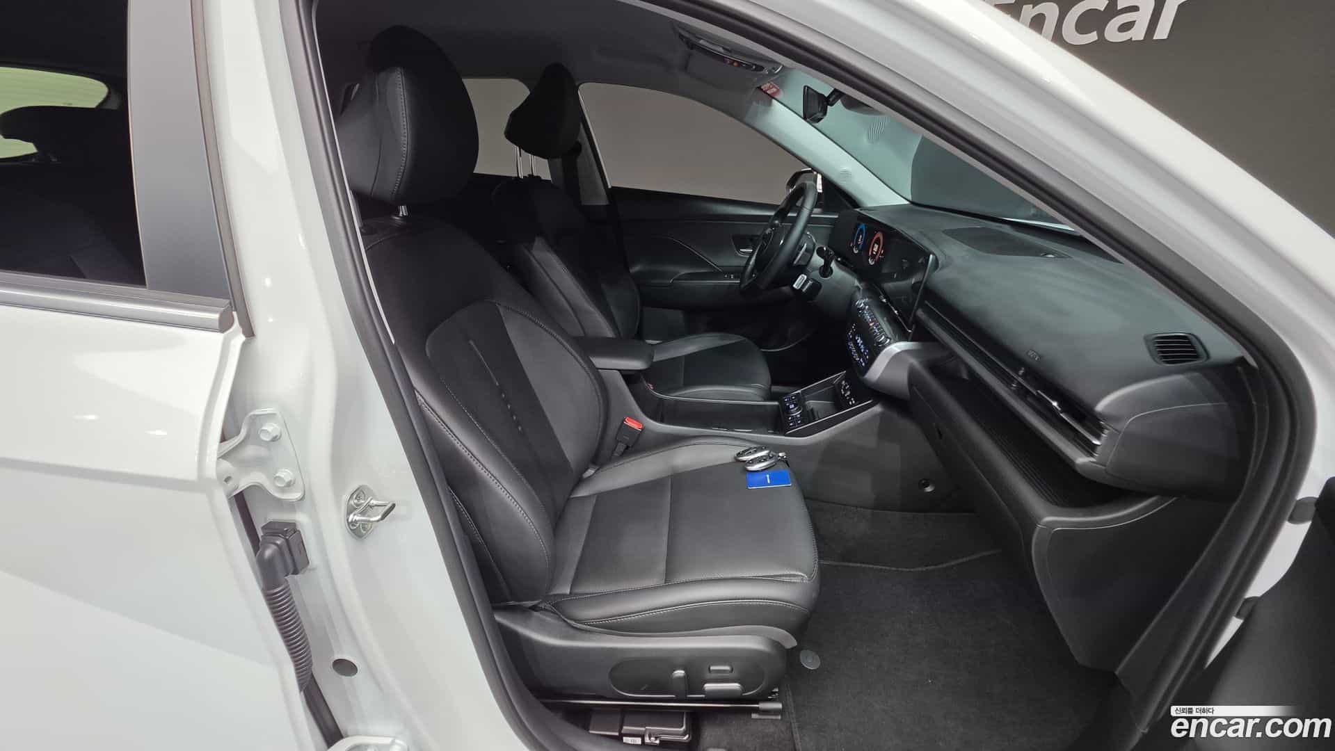 Kona Hyundai 2024.3-INNER-036