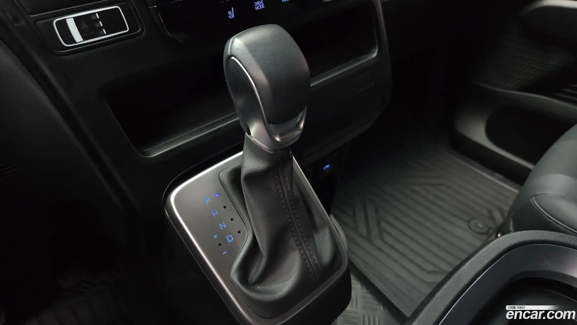 Staria Hyundai 2024.10-INNER-009