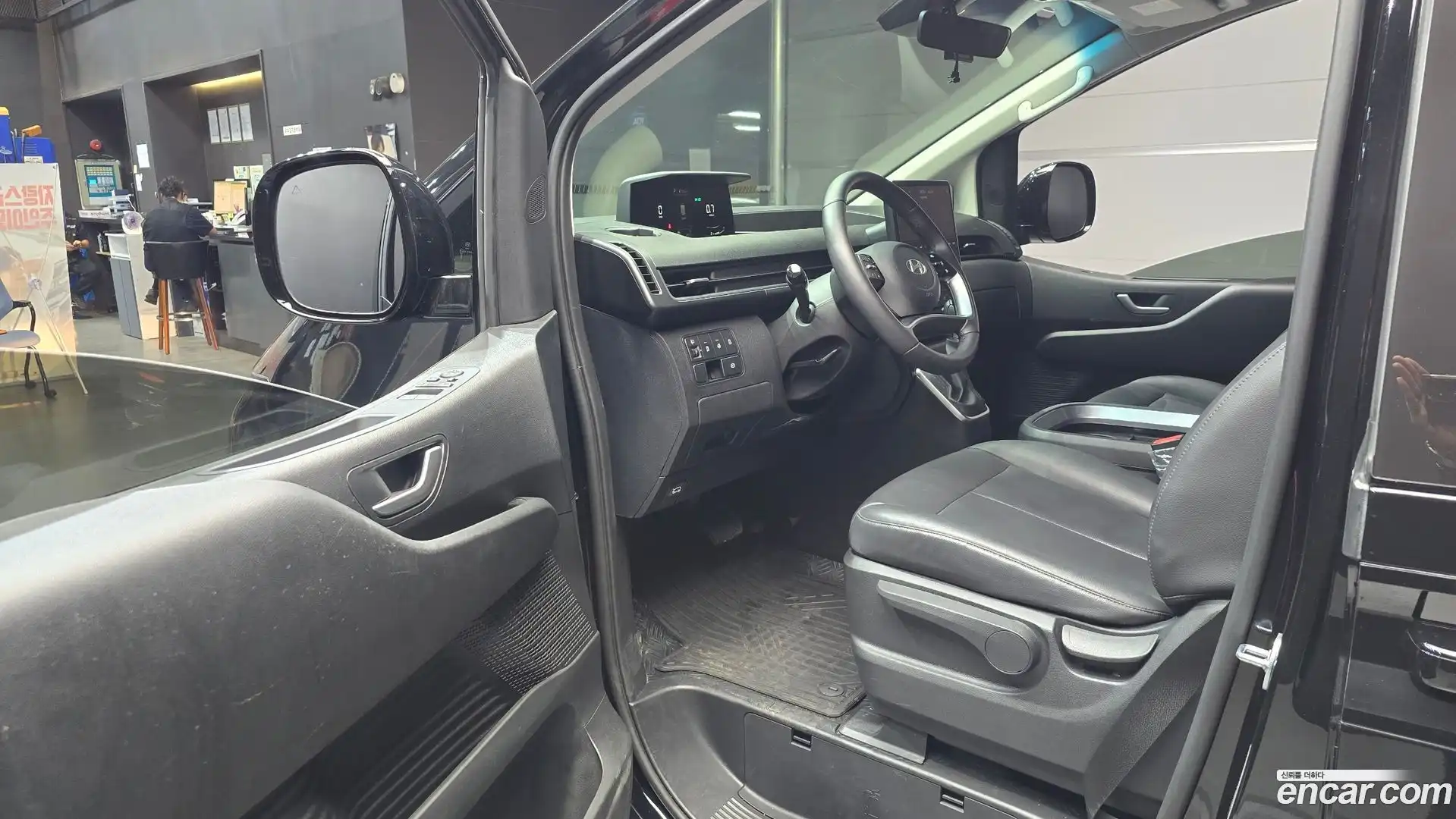 Staria Hyundai 2024.10-INNER-010