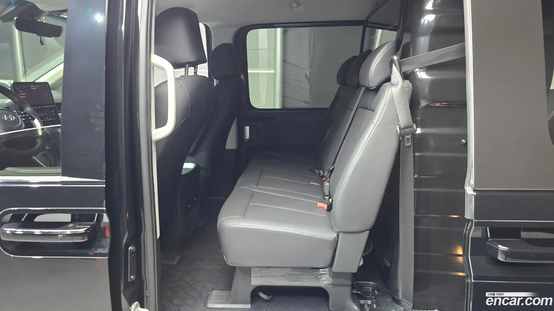 Staria Hyundai 2024.10-OPTION-016