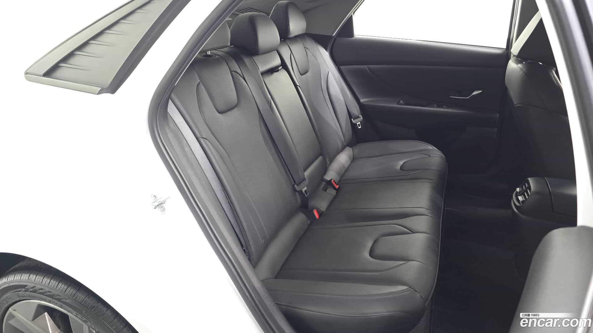 AVANTE Hyundai 2020.4-OPTION-016