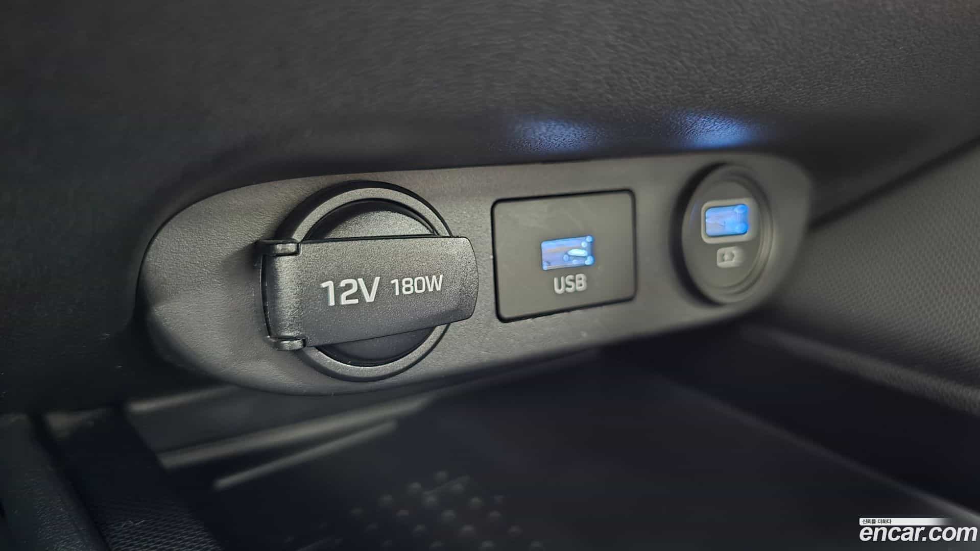 AVANTE Hyundai 2020.4-OPTION-017
