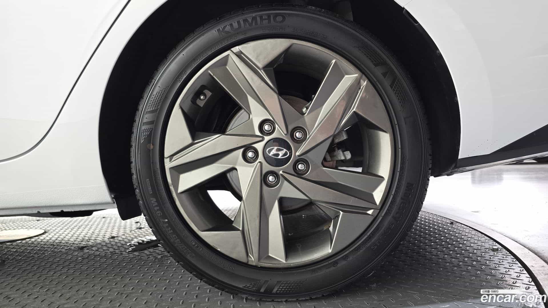 AVANTE Hyundai 2020.4-OUTER-031