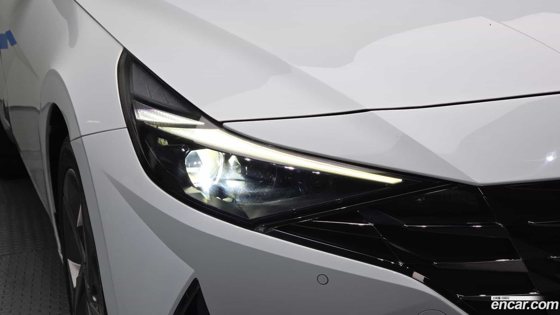 AVANTE Hyundai 2020.4-OUTER-032