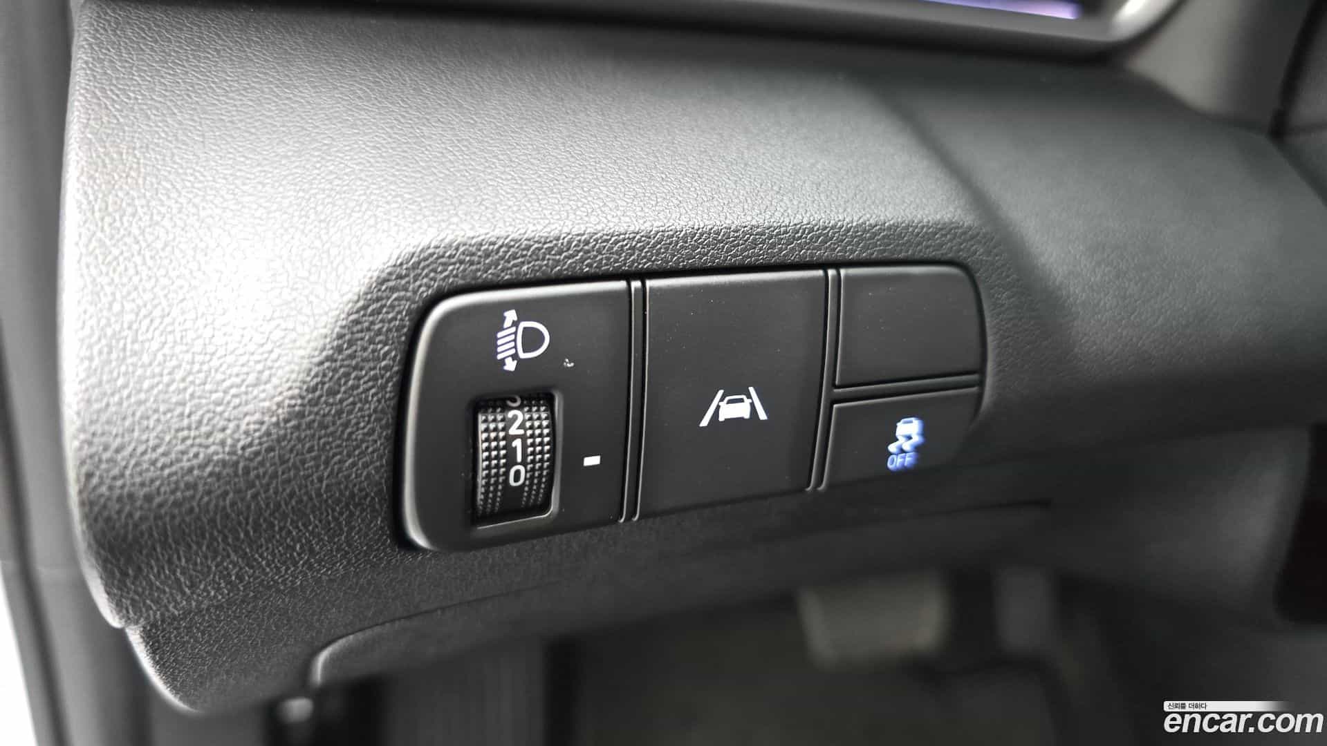 AVANTE Hyundai 2020.4-OPTION-042