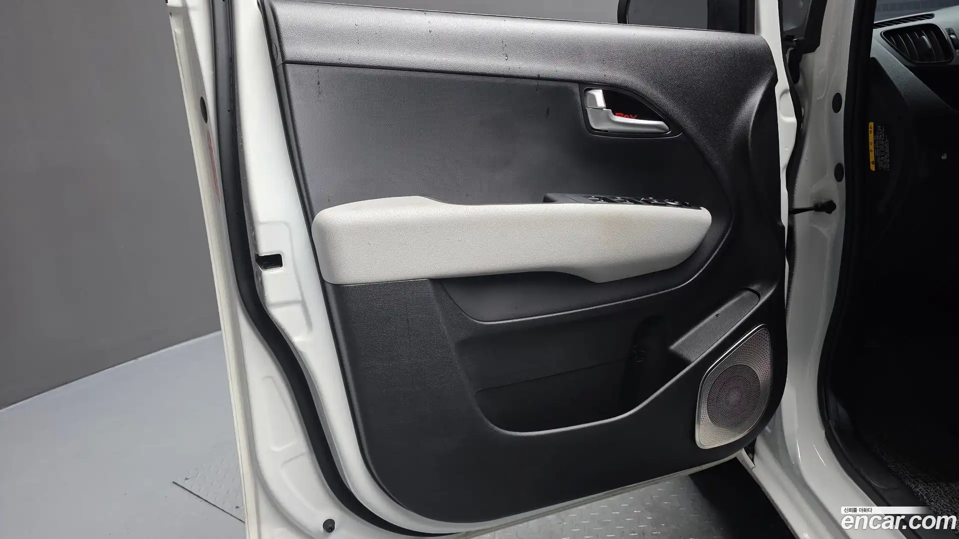 RAY Kia 2024.2-INNER-034
