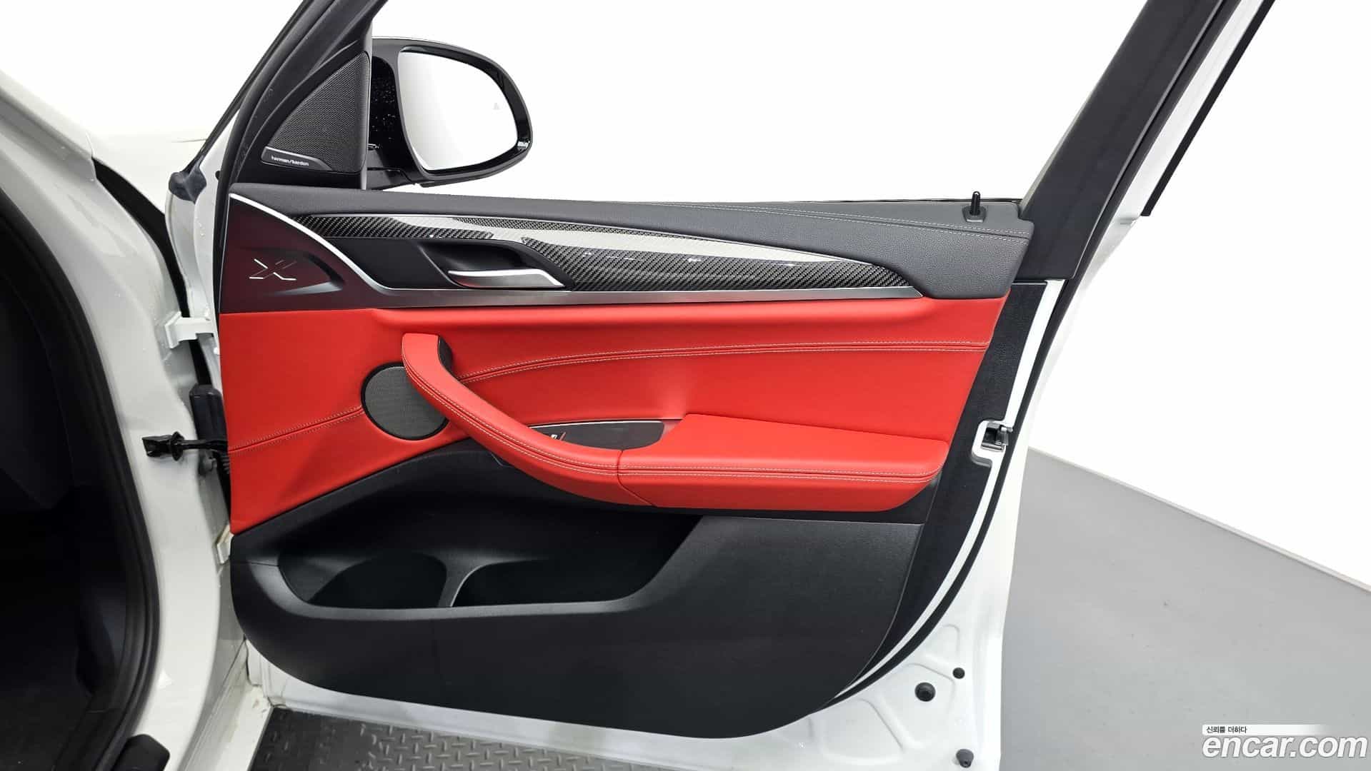 X3M BMW 2023.11-INNER-034